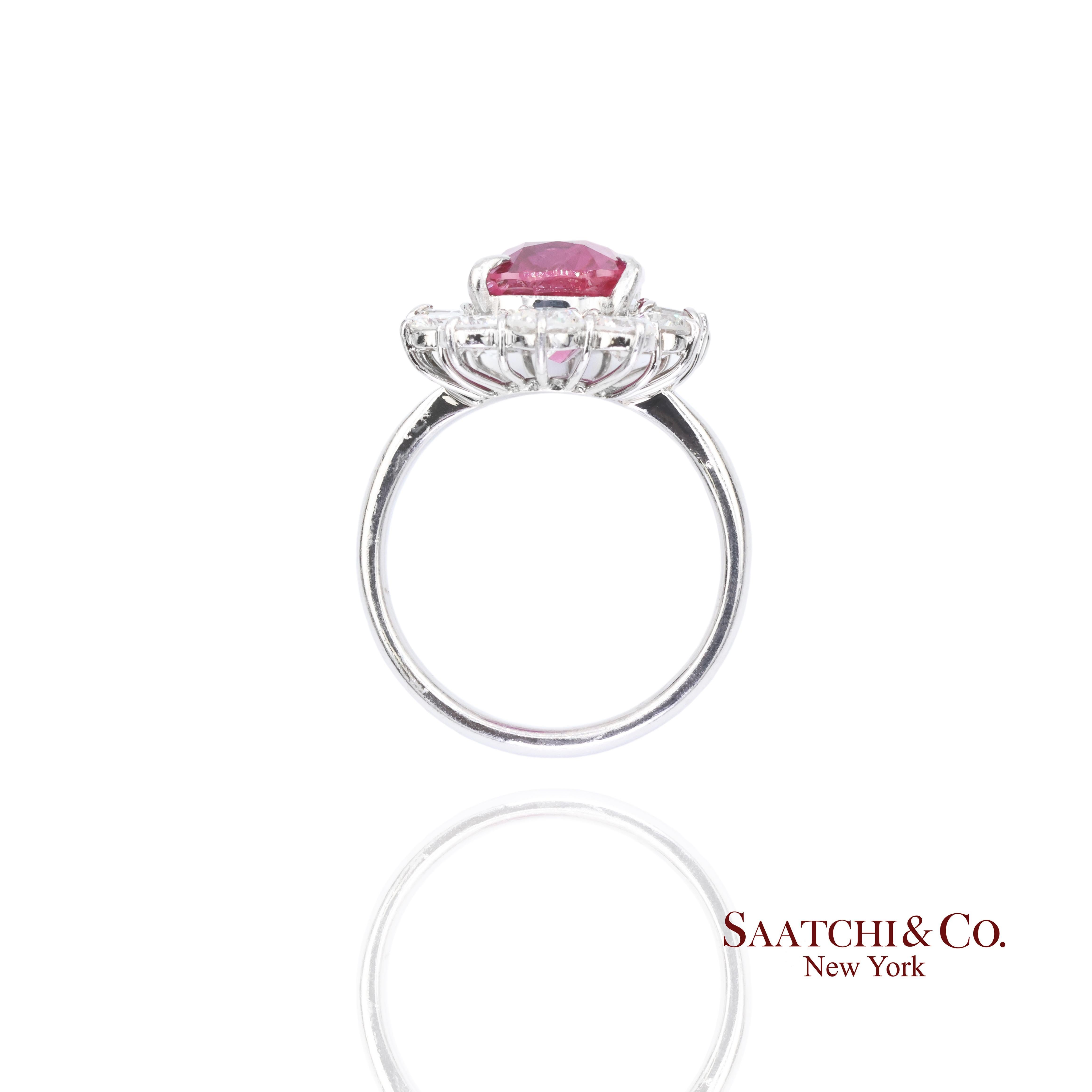 Bague femme en platine rubis diamant taille 6.75 Cocktail Mozambique en vente 1