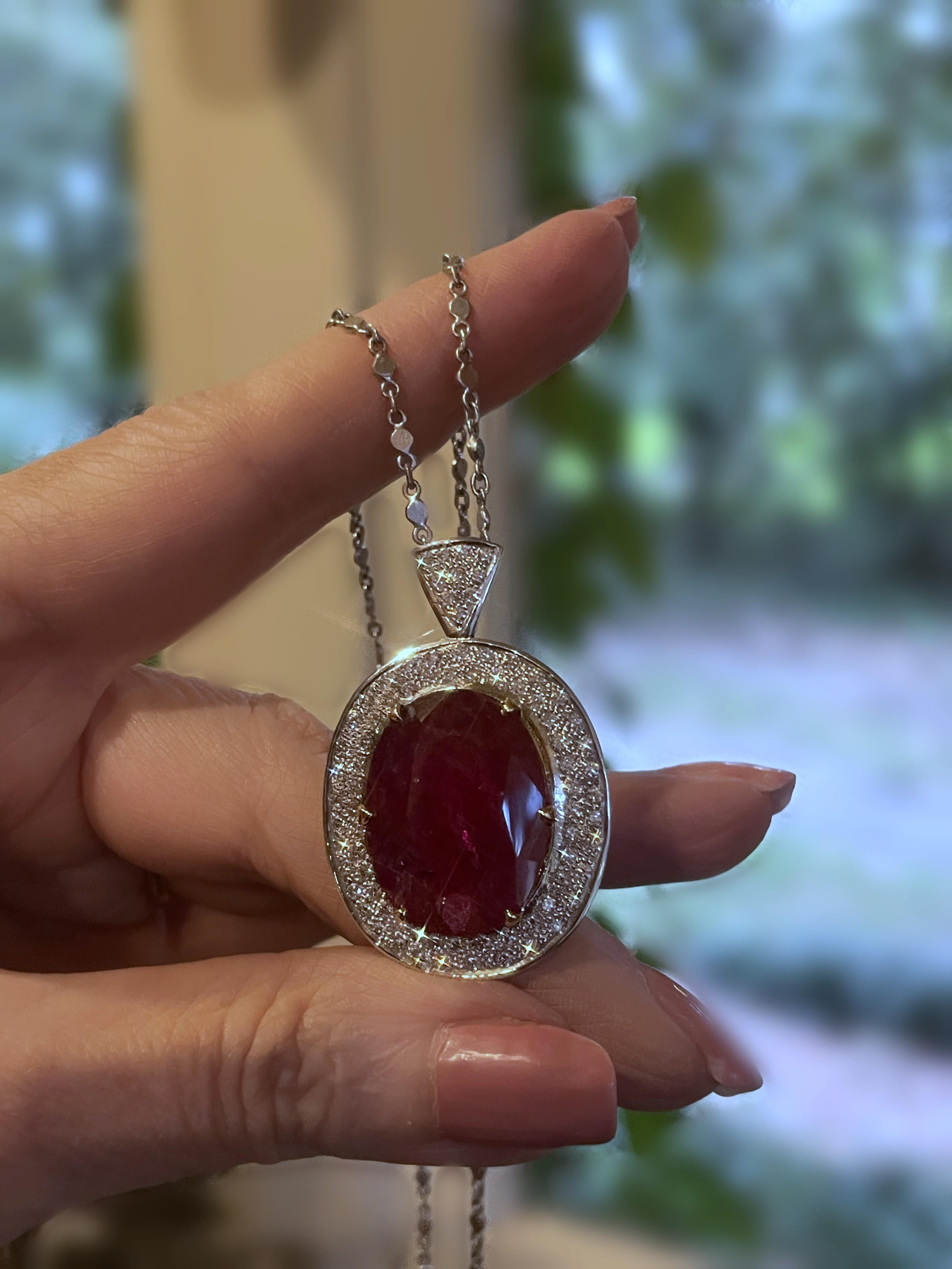 Collana di platino con diamanti non riscaldati GIA 18K Ciondolo Nature enormi 27,57 carati! in vendita 7