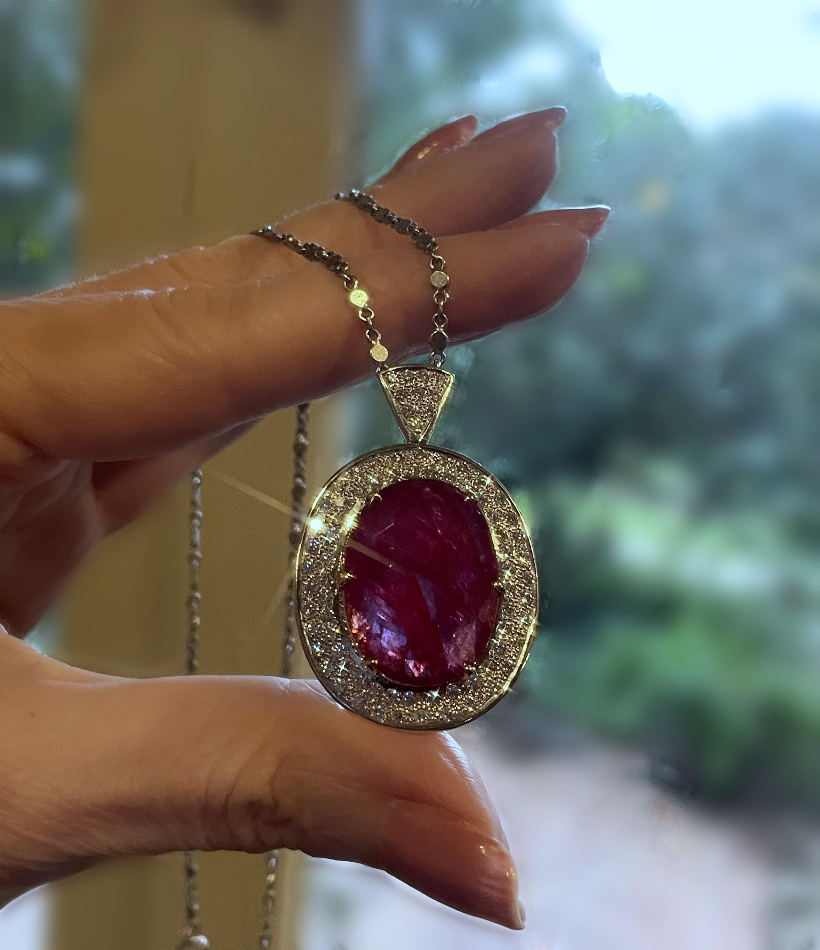 Collana di platino con diamanti non riscaldati GIA 18K Ciondolo Nature enormi 27,57 carati! in vendita 8