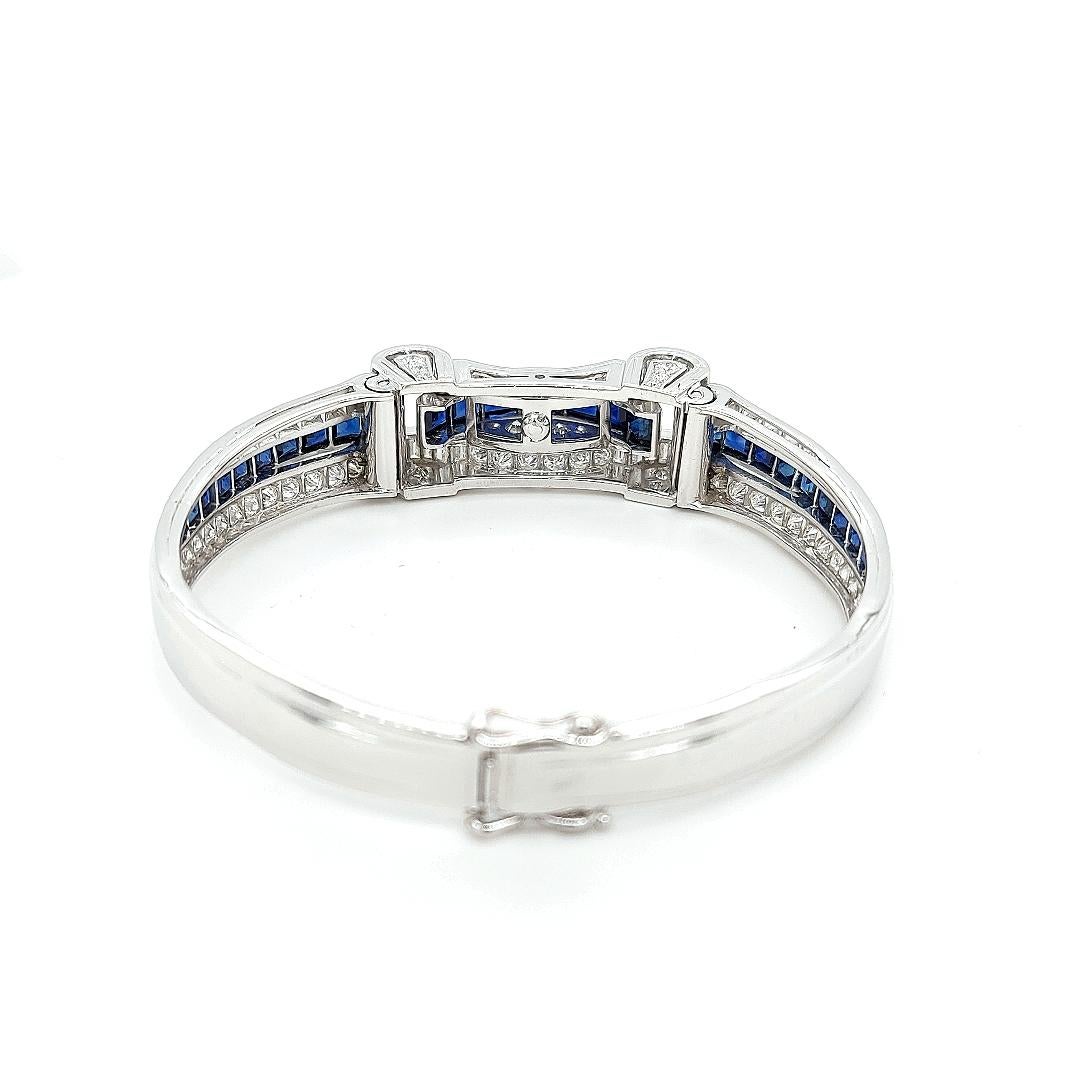 Platinum Sapphire 5.6ct and 5.09ct Diamond Bangle In Excellent Condition For Sale In Antwerp, BE
