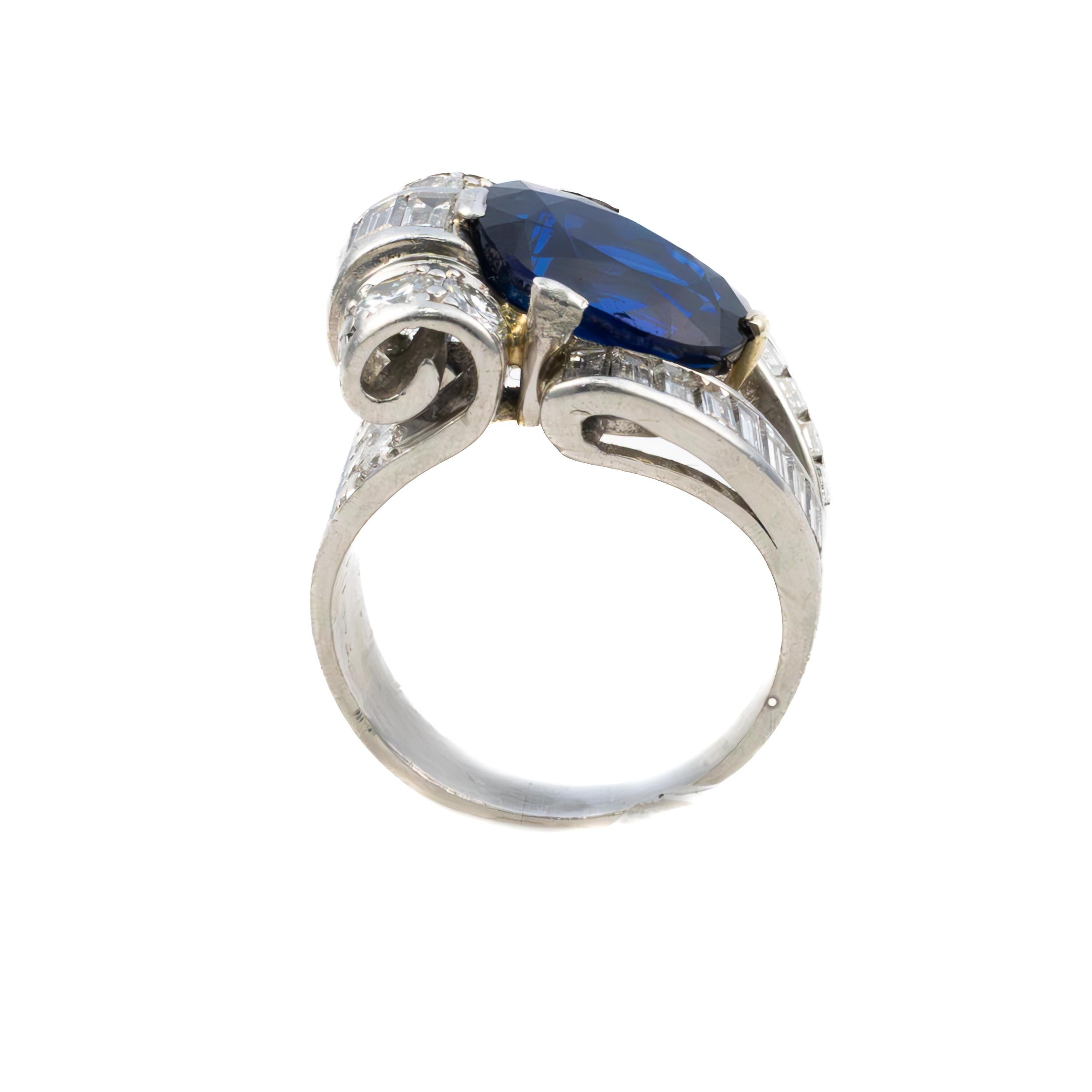 Baguette-Ring mit Saphir und Diamant aus Platin (Retro) im Angebot