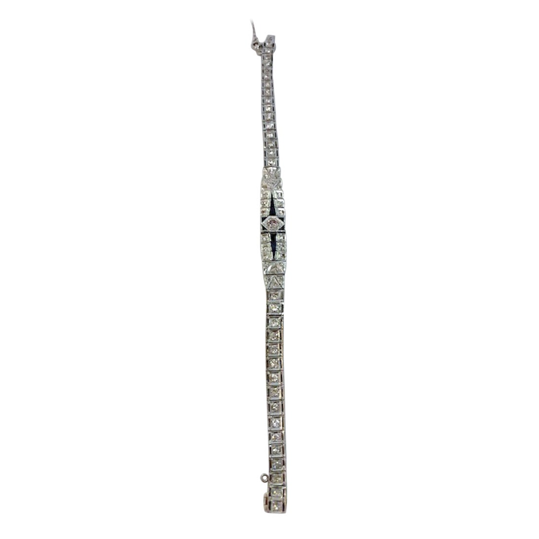 Bracciale in platino con zaffiri e diamanti in vendita