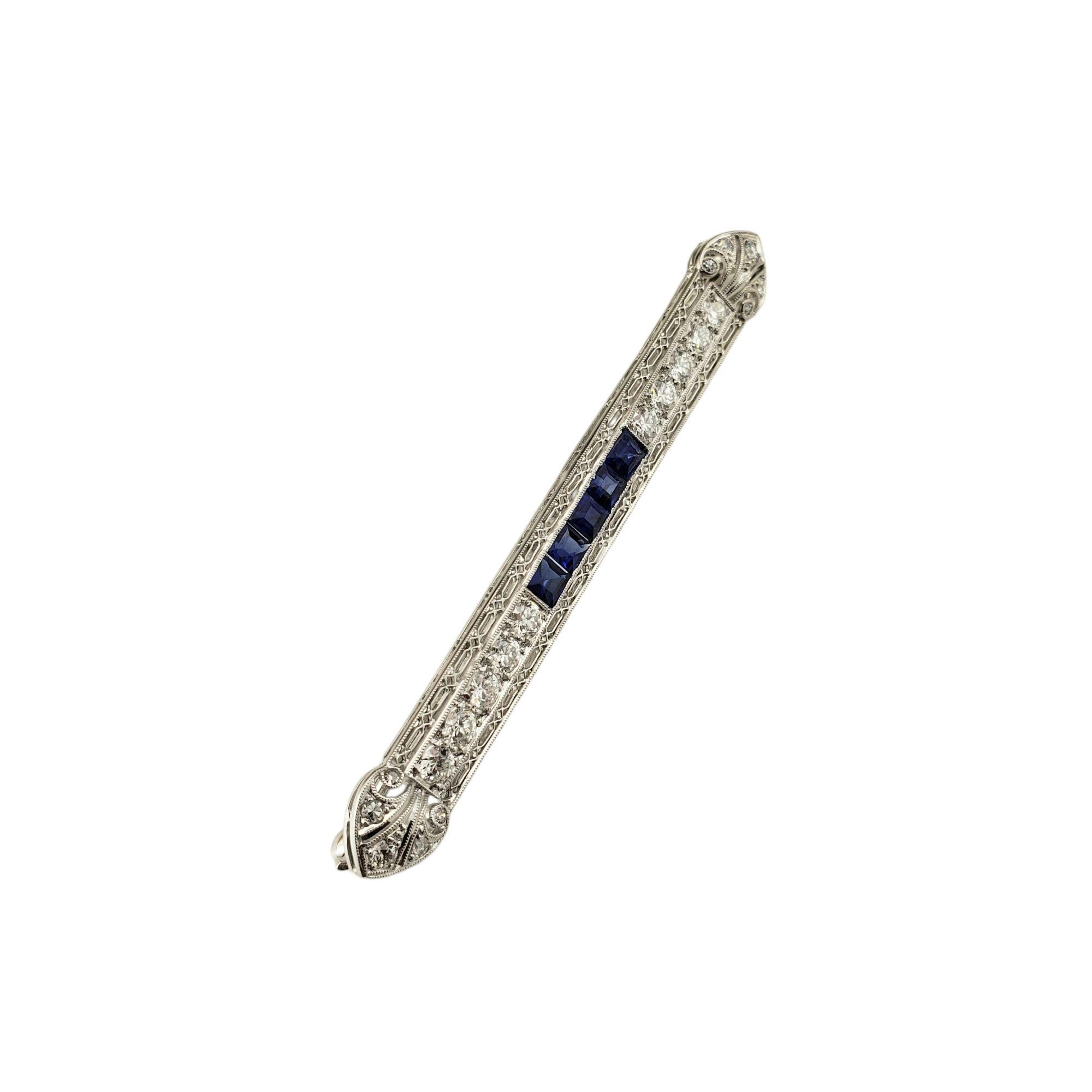 Contemporain Broche/piîne filigrane en platine, saphirs et diamants n° 21768 en vente