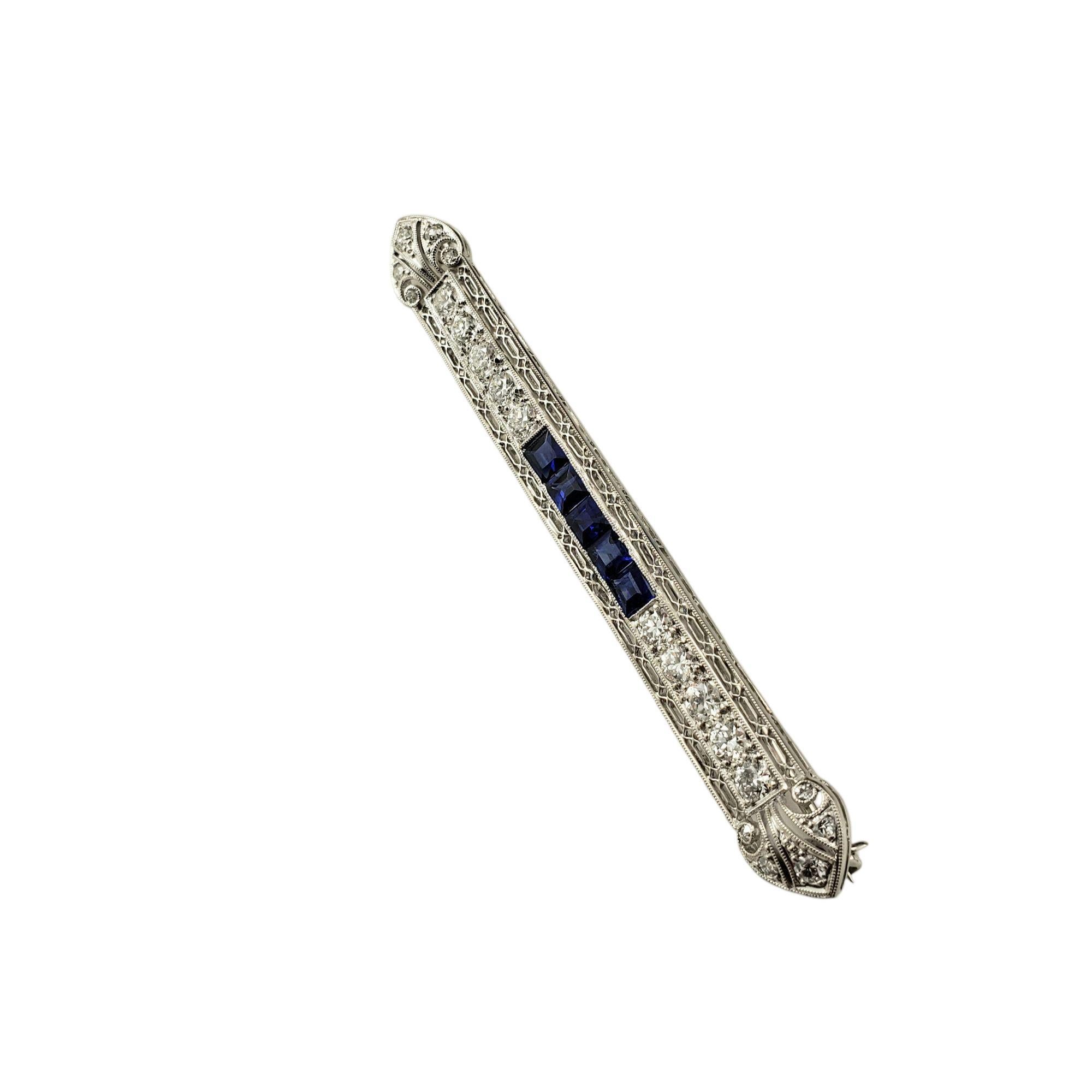Taille carrée Broche/piîne filigrane en platine, saphirs et diamants n° 21768 en vente