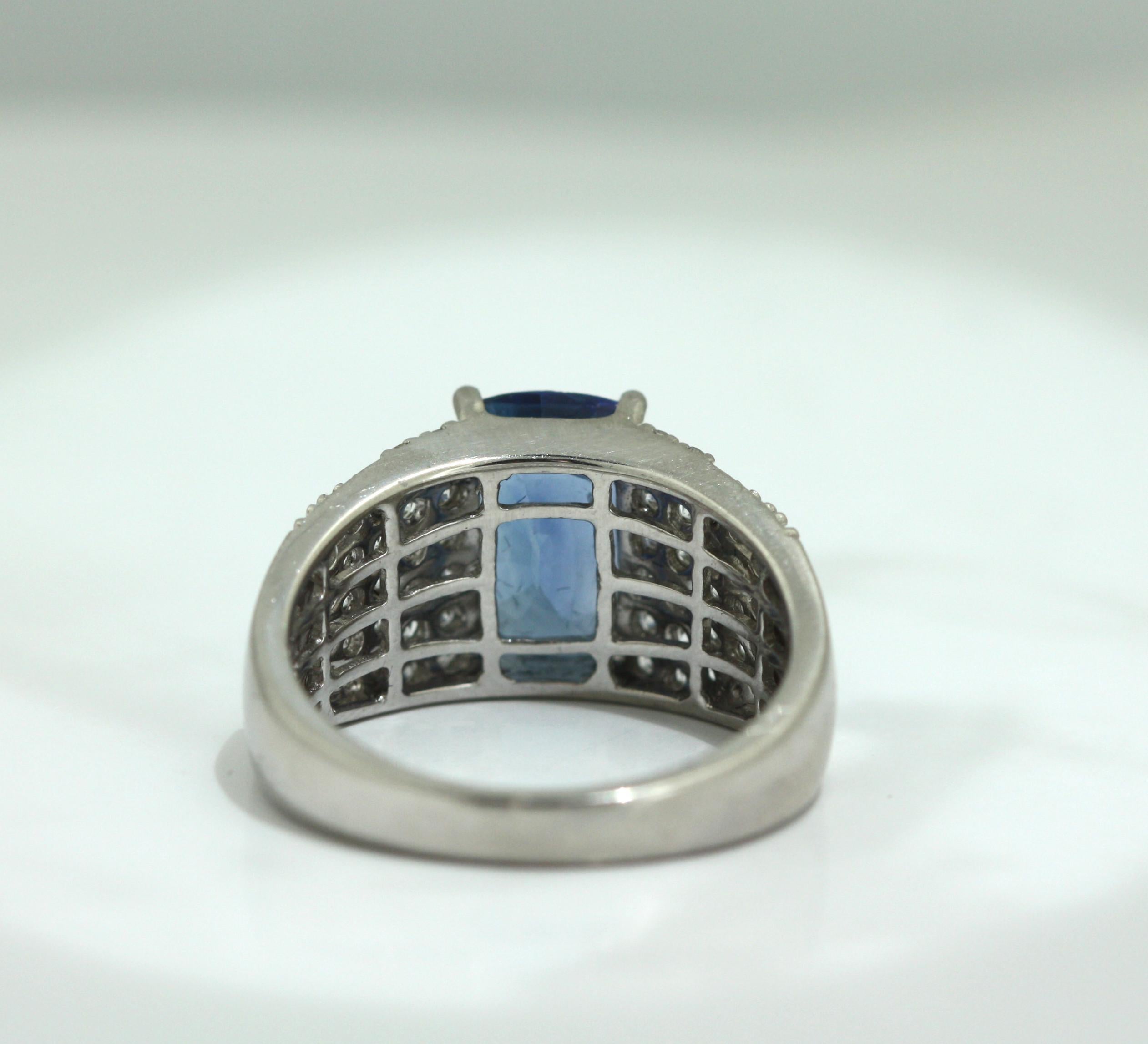 Platinum, Sapphire and Diamond Ring In Good Condition In Palm Beach, FL