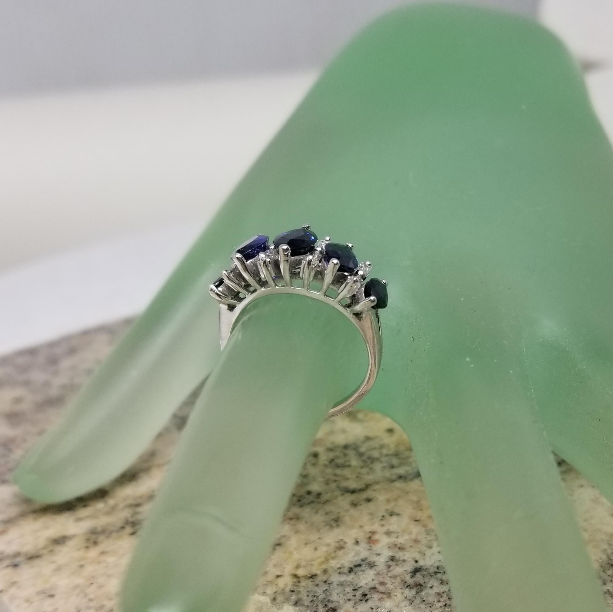 Platinum Sapphire and Diamond Ring, Total Weight 3.87 Carats In Excellent Condition In Los Angeles, CA