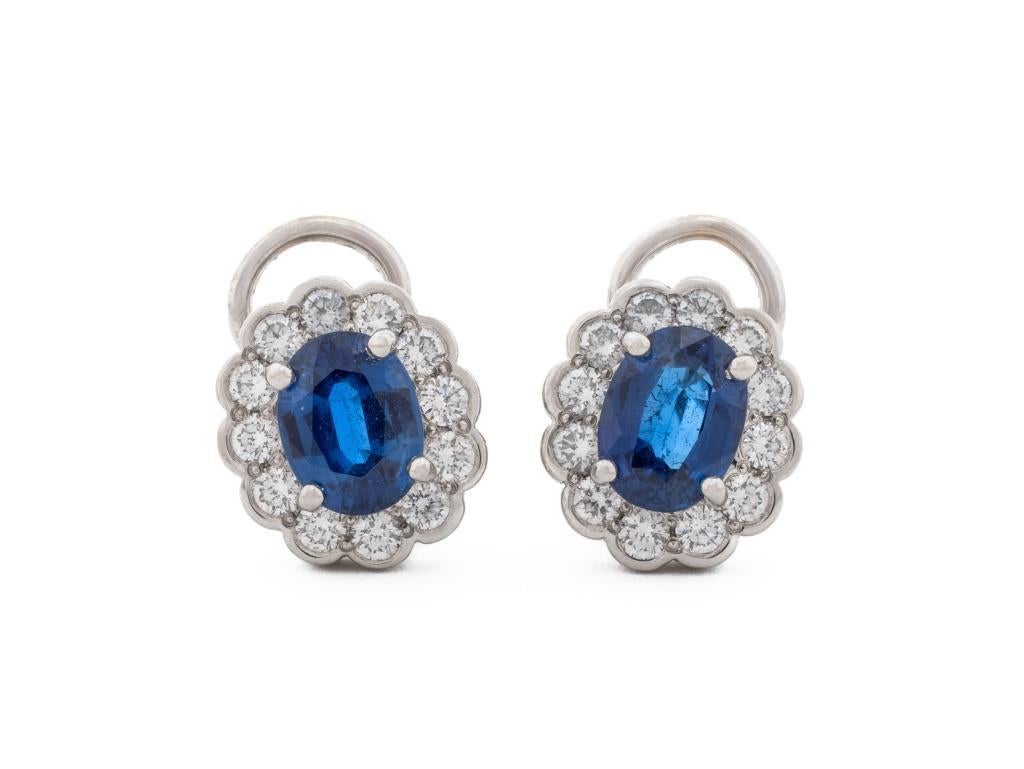 Platinum Sapphire Diamond Clip Earrings In Good Condition For Sale In New York, NY