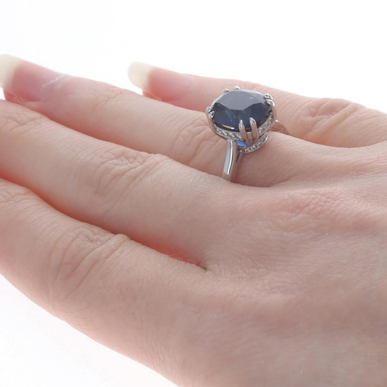 Platin Saphir-Diamant-Verlobungsring mit verstecktem Halo, 5,84 Karat, GIA im Zustand „Neu“ im Angebot in Greensboro, NC