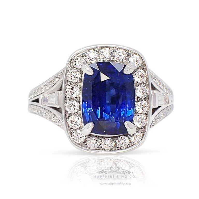 Cushion Cut Platinum Sapphire Ring, 3.15 Carat Royal Blue Ceylon Sapphire GIA Certified For Sale