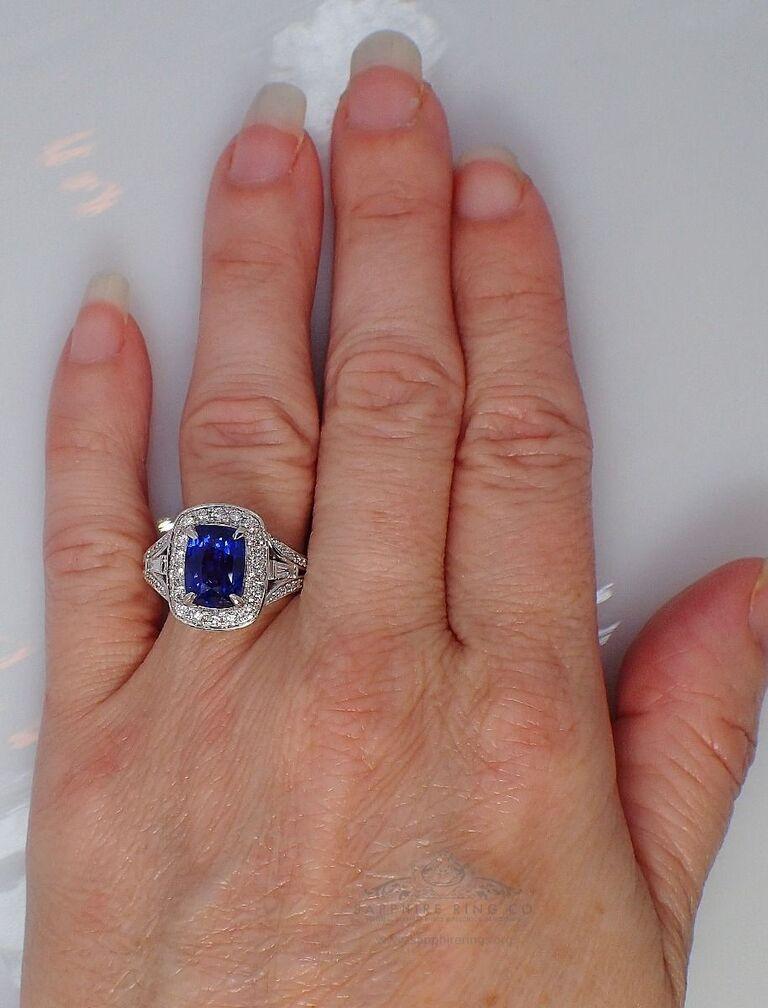 Bague en platine avec saphir bleu royal de Ceylan de 3,15 carats certifié GIA  Unisexe en vente