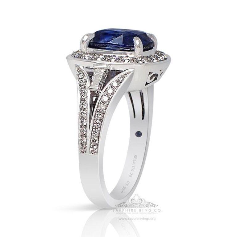 Women's or Men's Platinum Sapphire Ring, 3.15 Carat Royal Blue Ceylon Sapphire GIA Certified For Sale