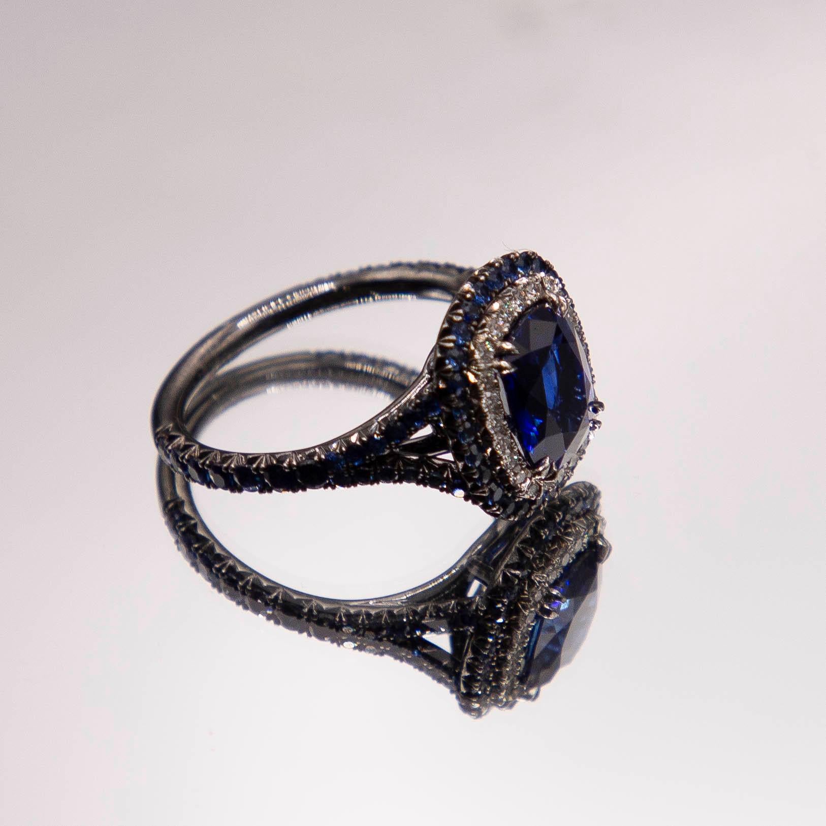 Cushion Cut 2.77 carat Intense blue Ceylon Sapphire/  1.13cts diamond 950 platinum halo ring For Sale