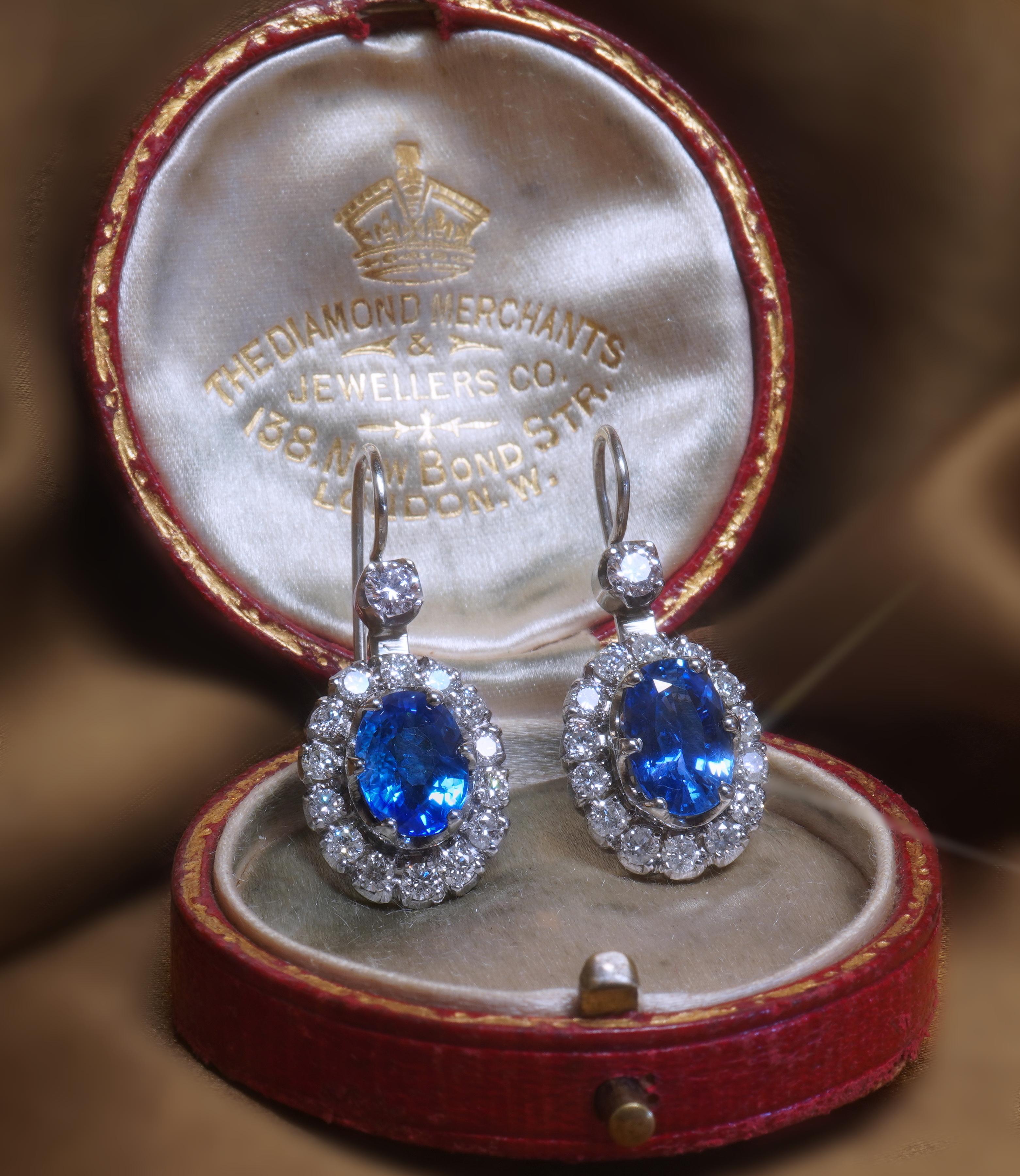 Platinum Sapphire Unheated Diamond GIA Vintage Earrings Sri Lanka Fine 9.12 CTS! For Sale 3
