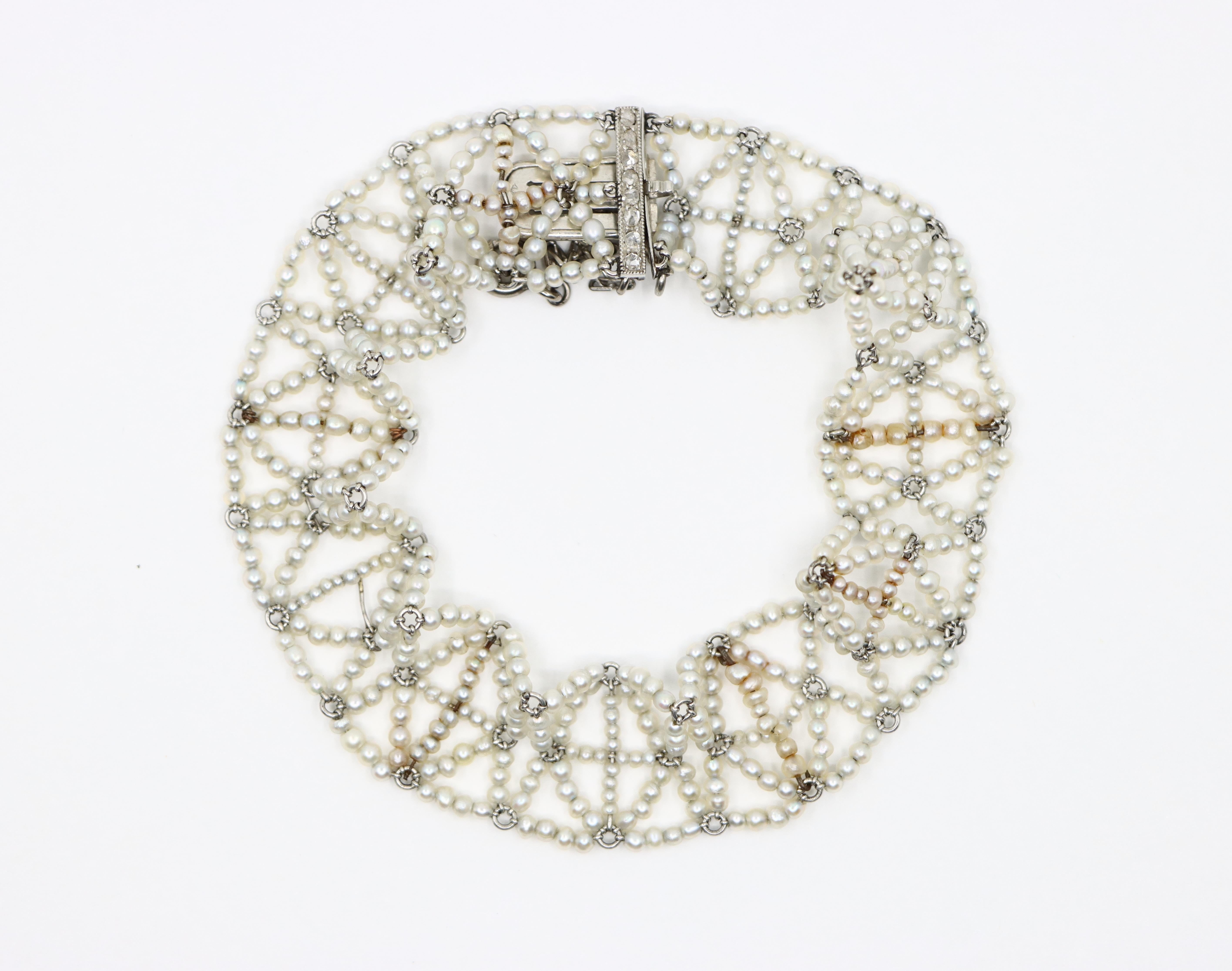 Pulsera en tejido de perlas semilla de platino Corte redondo en venta