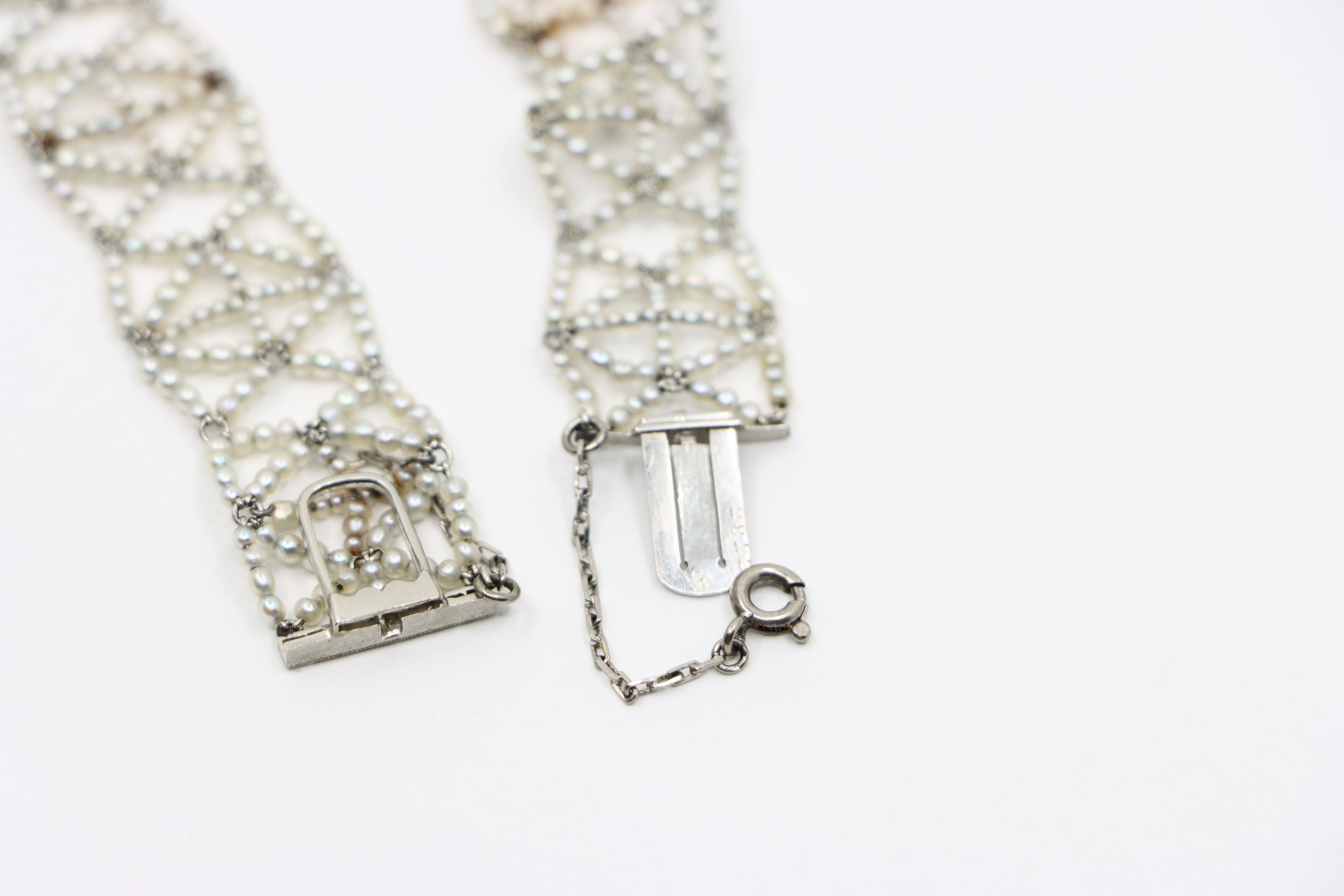 Pulsera en tejido de perlas semilla de platino en venta 3