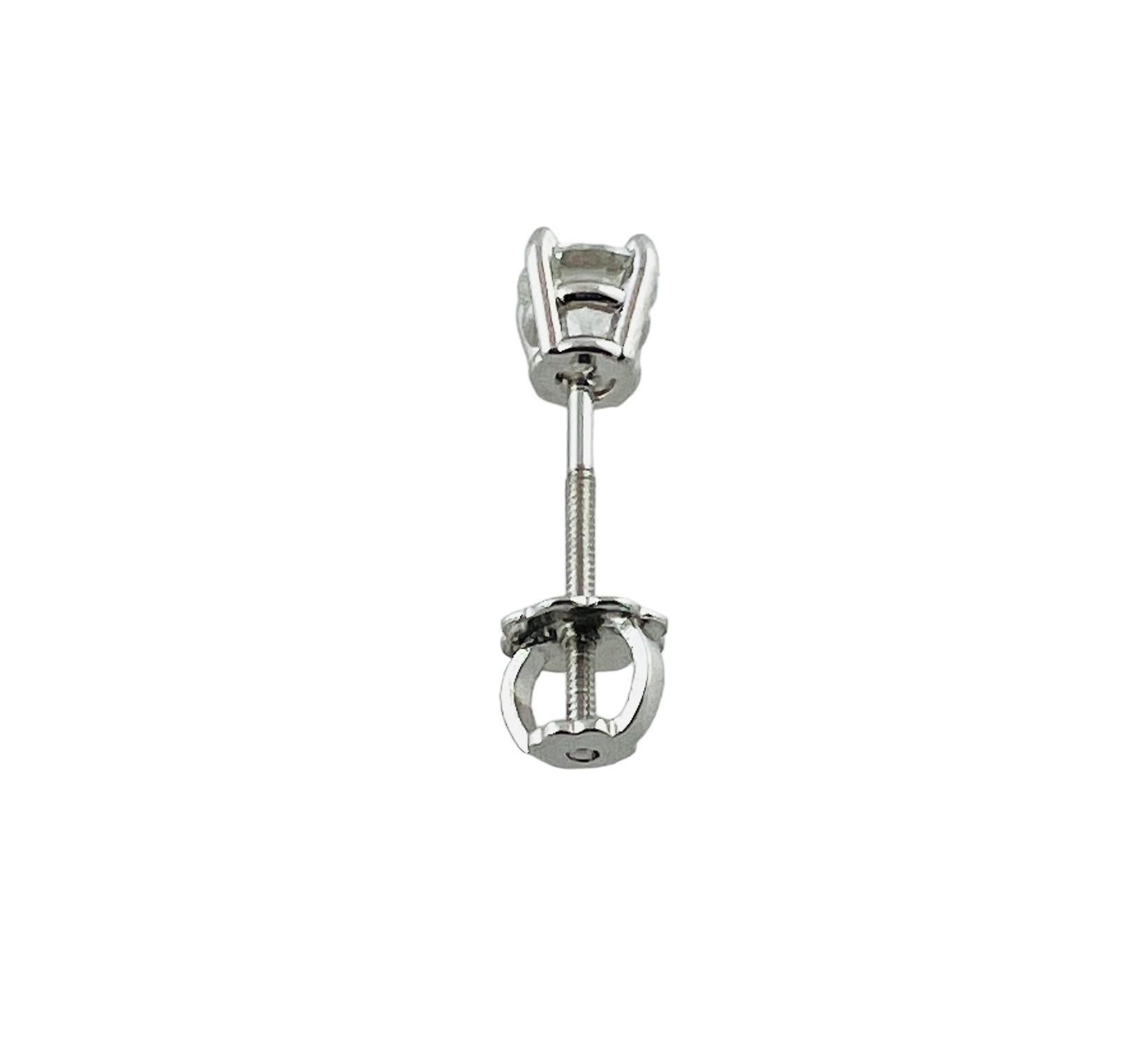 Women's Platinum SINGLE Diamond Stud Earring 0.24cts #16578 For Sale