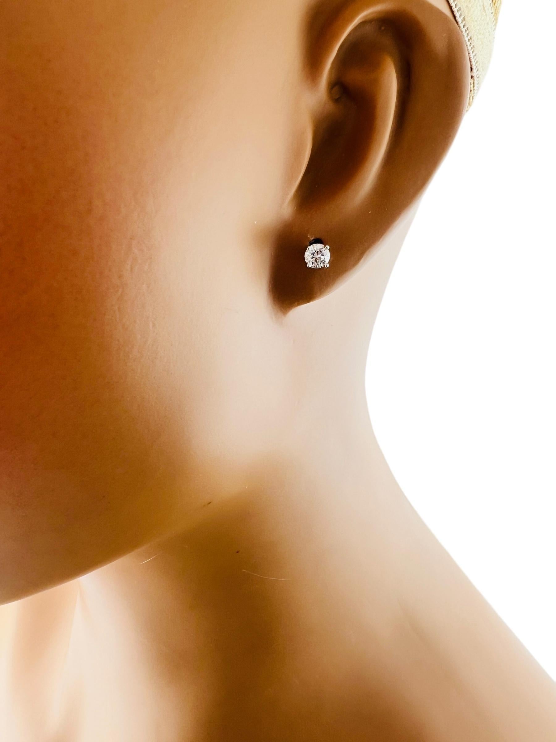 Platinum SINGLE Diamond Stud Earring 0.24cts #16578 For Sale 3