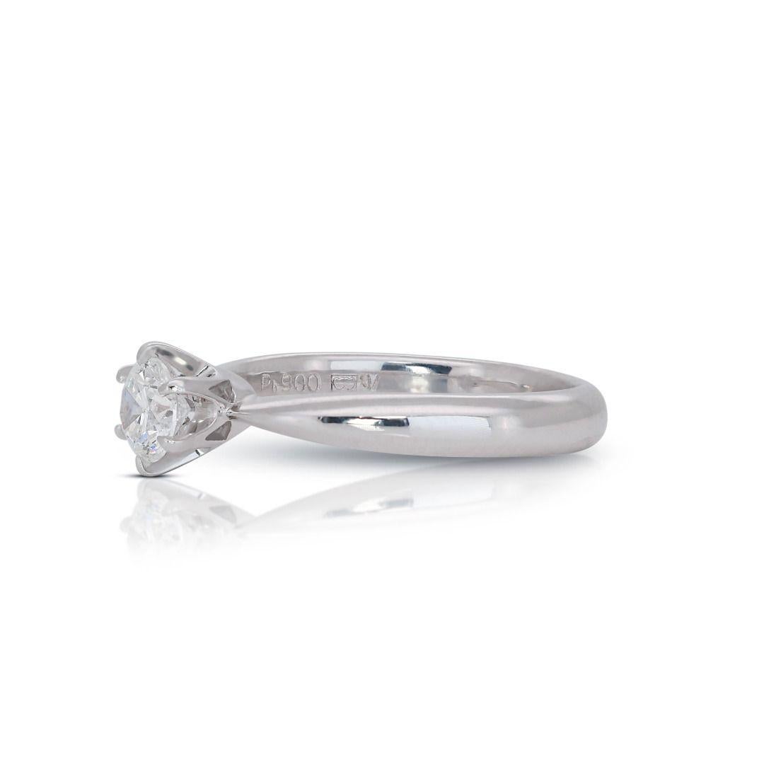 Women's or Men's Platinum Solitaire Diamond Ring For Sale