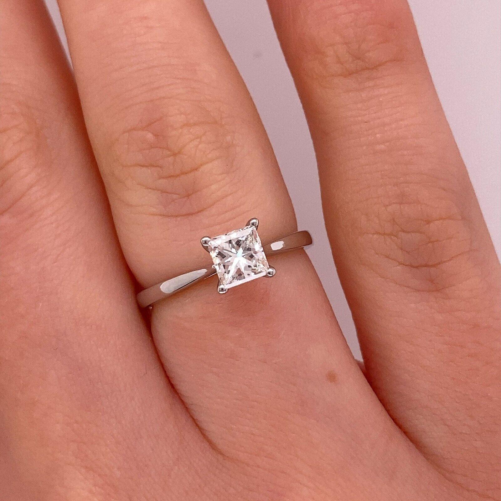 Women's Platinum Solitaire Diamond Ring Set with 0.62ct H/VVS2 Square Modified Diamond For Sale