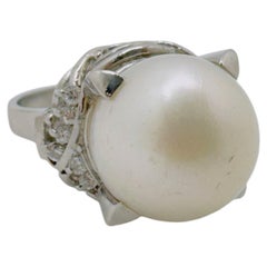 Platinum South Sea Pearl Ring with 0.18ct Diamond Accents, 1980s