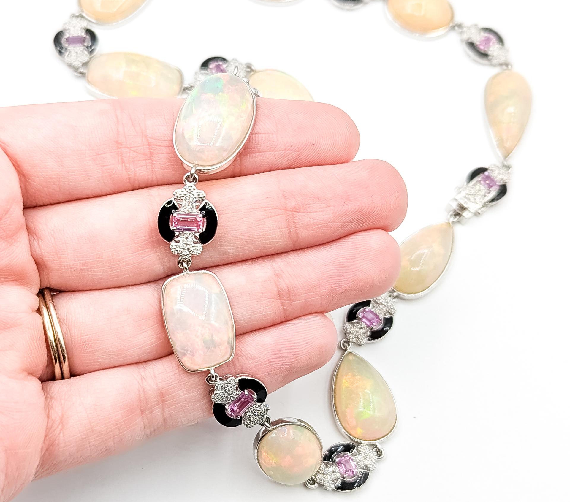 Contemporaneo Collana in platino con smalto nero, diamanti, zaffiri rosa ed etiopi in vendita