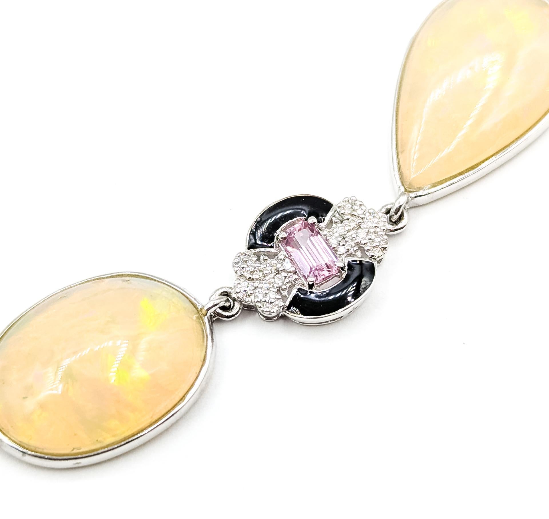 Collana in platino con smalto nero, diamanti, zaffiri rosa ed etiopi In condizioni ottime in vendita a Bloomington, MN