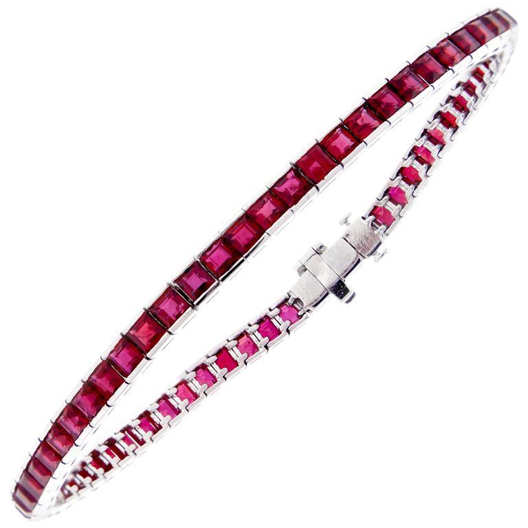 Platinum Straight-Line Ruby Bracelet In Excellent Condition In Sarasota, FL