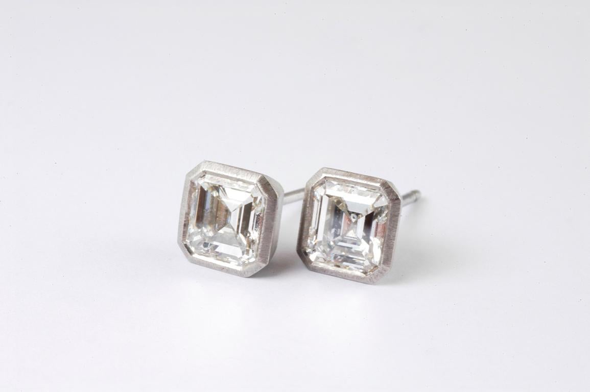Contemporary Platinum Antique Ascher Cuts diamond Stud Earrings 2.38 Carat total weight