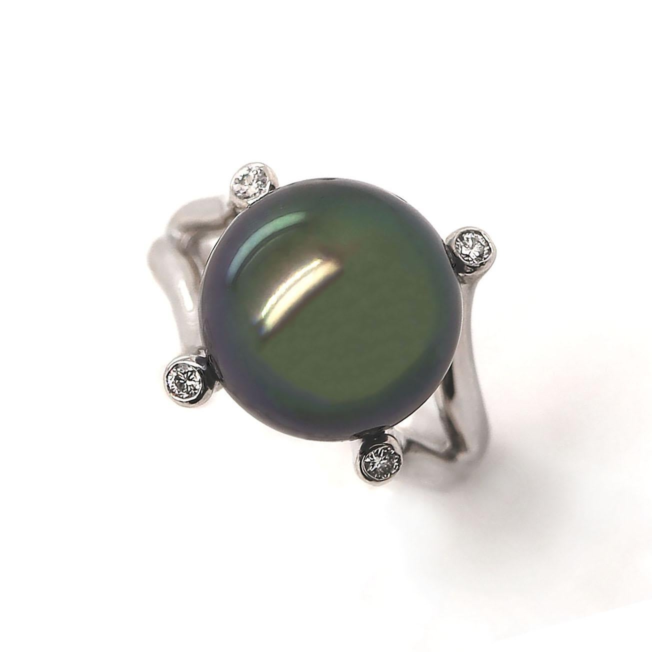 Round Cut Platinum Tahitian Pearl And Diamond Cocktail Ring For Sale