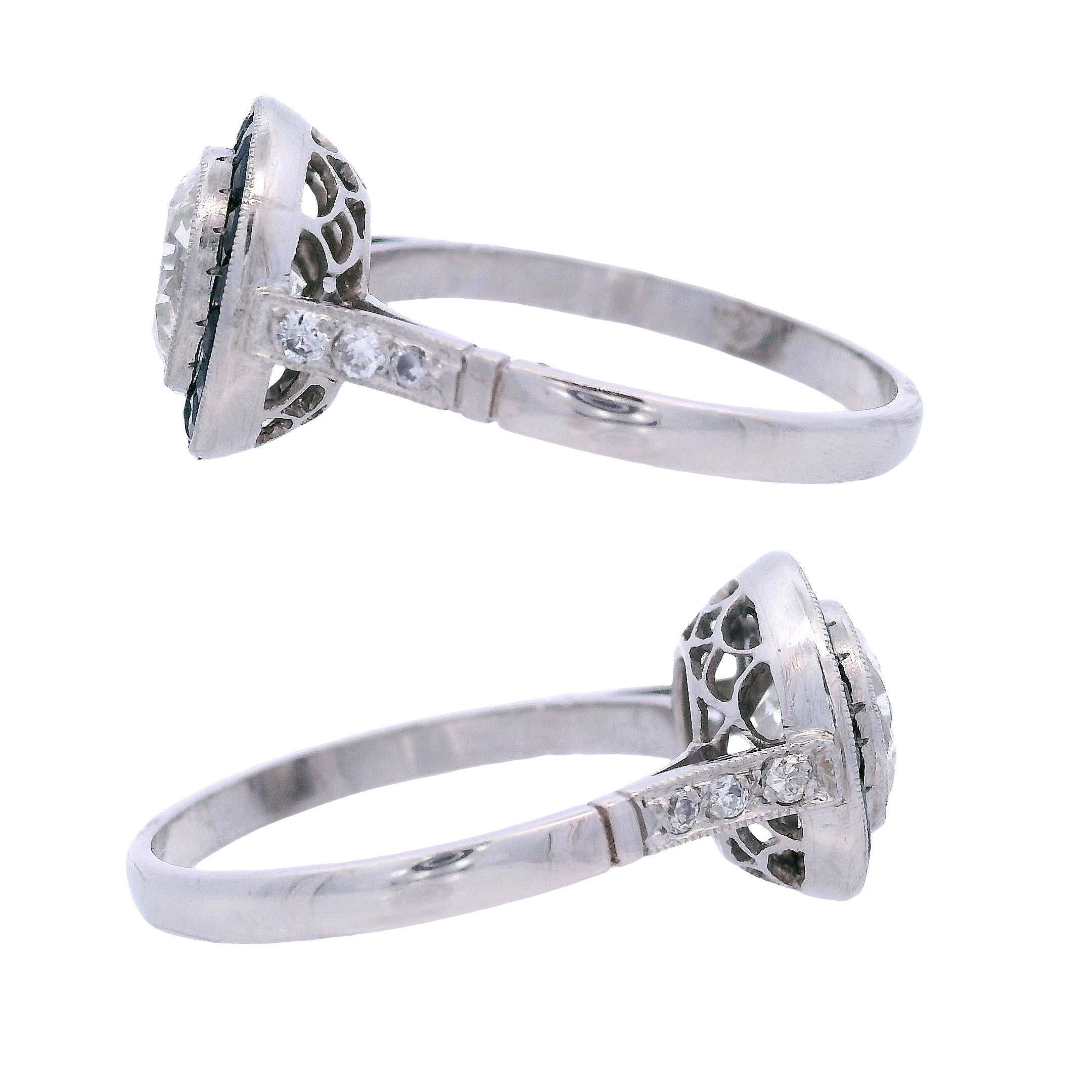 Uomo Platinum Target Ring with 1.26 Cts Diamonds and Sapphires in vendita