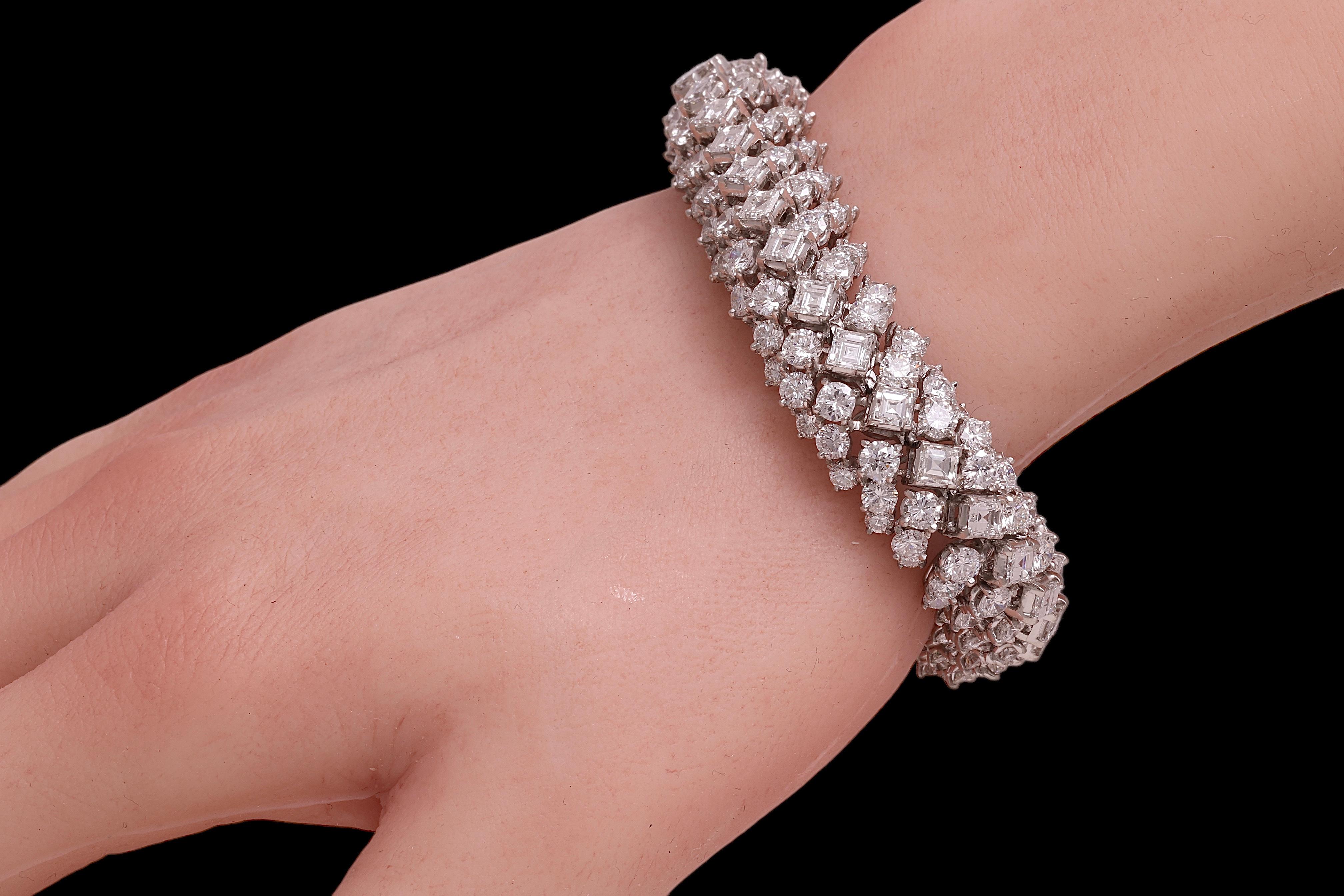 Platin-Tennisarmband aus Platin 30ct. Quadratische & Brillante Diamanten, Nachlass Sultan Oman   im Angebot 4