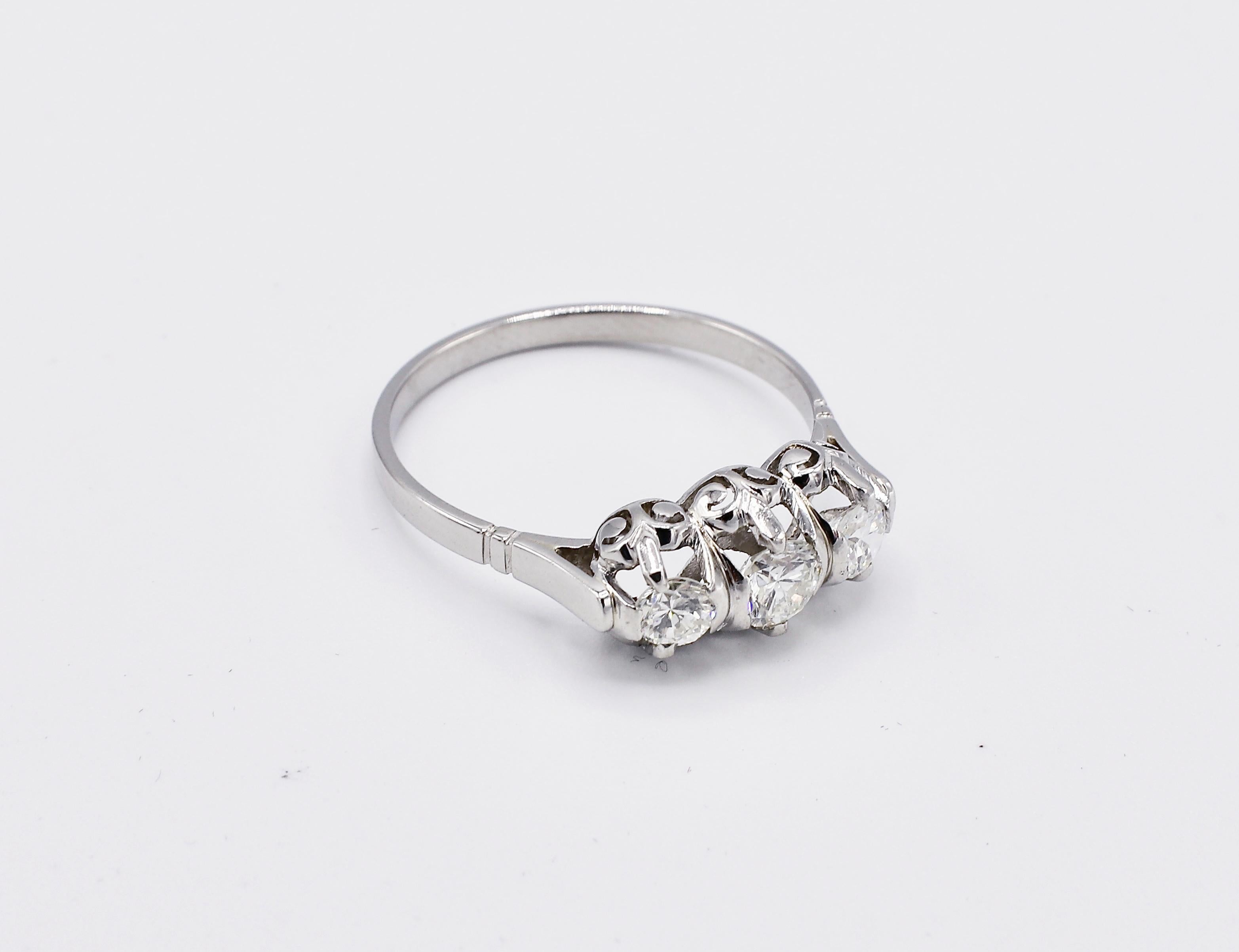 Platinum Three Stone .50 Carat Round Diamond Ring Size 7.25 
Metal: Platinum
Weight: 3.02 grams
Diamonds: 3 round diamonds, approx. .50 CTW G VS 
Band is 1.7mm
Size: 7.25 (US)
