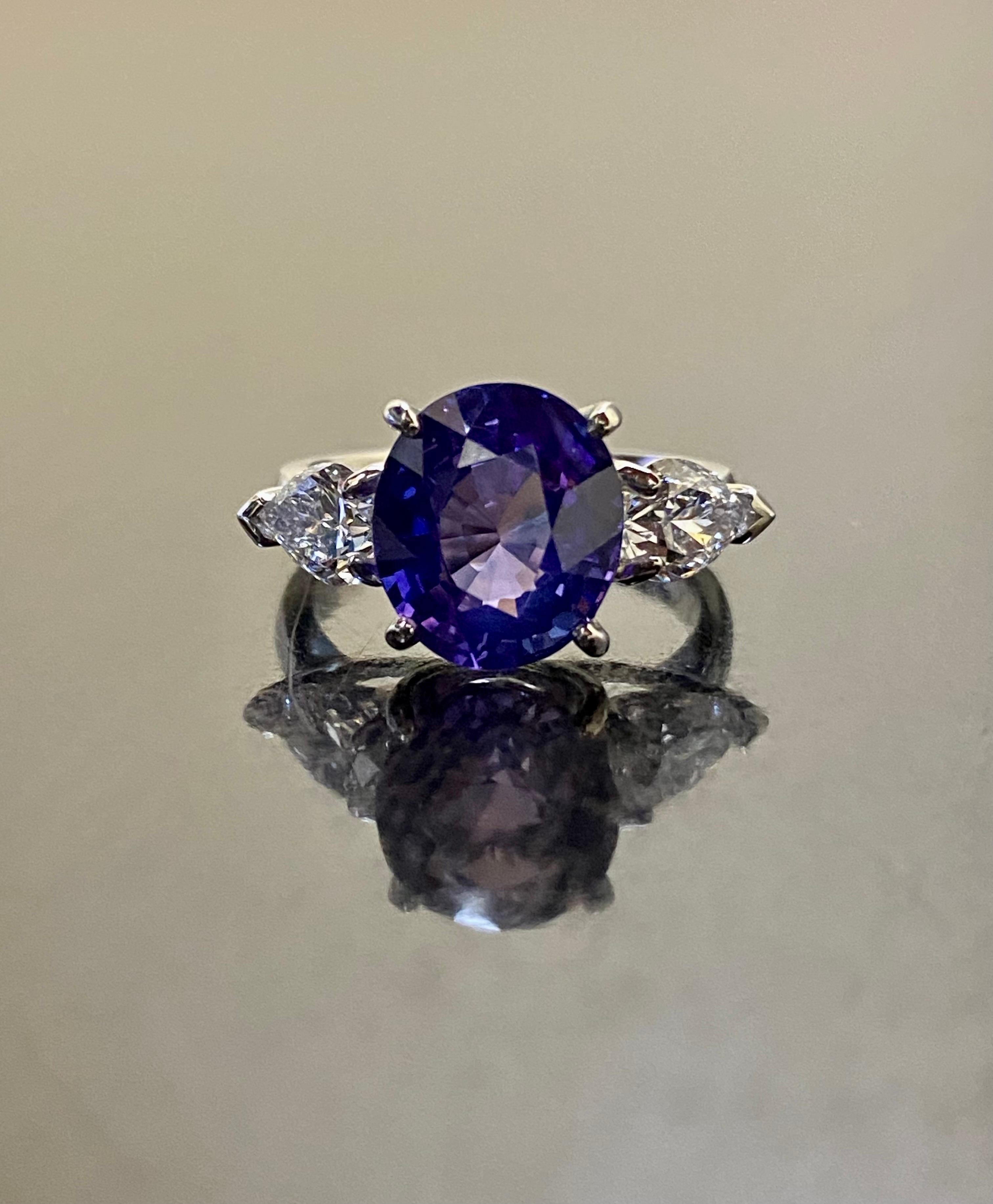 Platinum Three Stone GIA Certified 6.15 Carat No Heat Violet Sapphire Ring For Sale 3