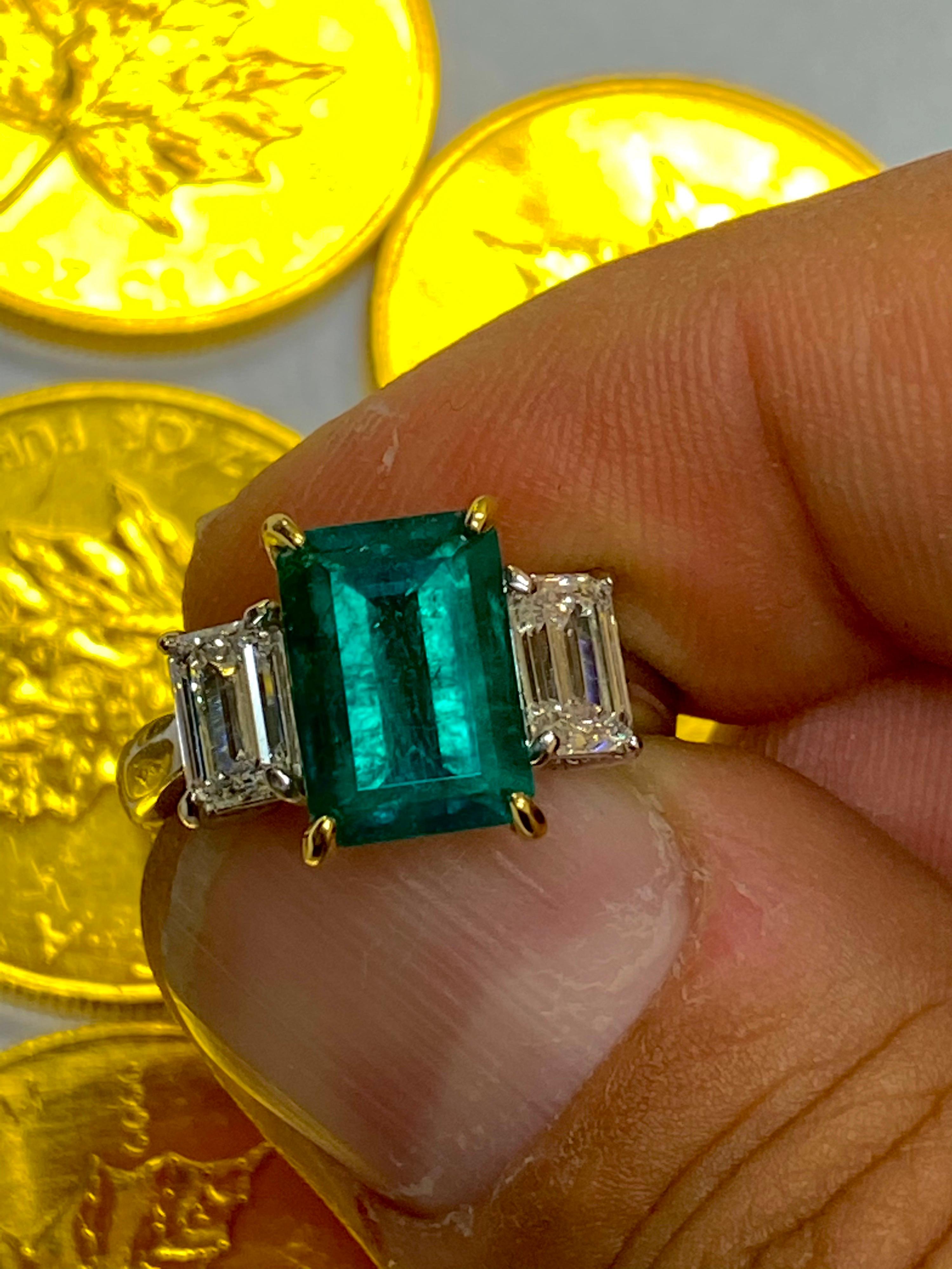 Verlobungsring aus Platin mit drei Steinen, GIA-Diamant im Smaragdschliff und kolumbianischem Smaragd im Angebot 8