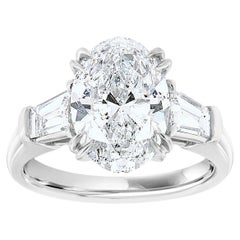Bague en platine avec diamants taille ovale et baguette effilée de 3,62 carats certifiés GIA