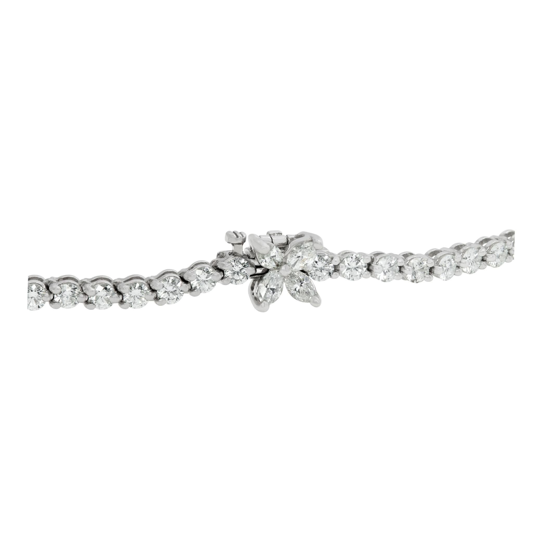 Women's Platinum Tiffany & Co. graduated diamond necklace from the Victoria collection