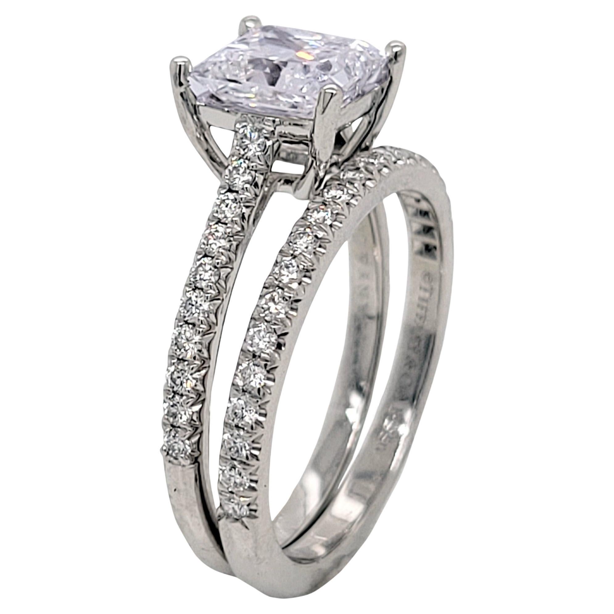 Platinum Tiffany Nuvo Bridal set with 1.51 Ct Princess Ct Diamond Center For Sale