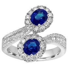 Platinum Toi-et-Moi Ring Set with Diamonds and Blue Sapphires Gemstones