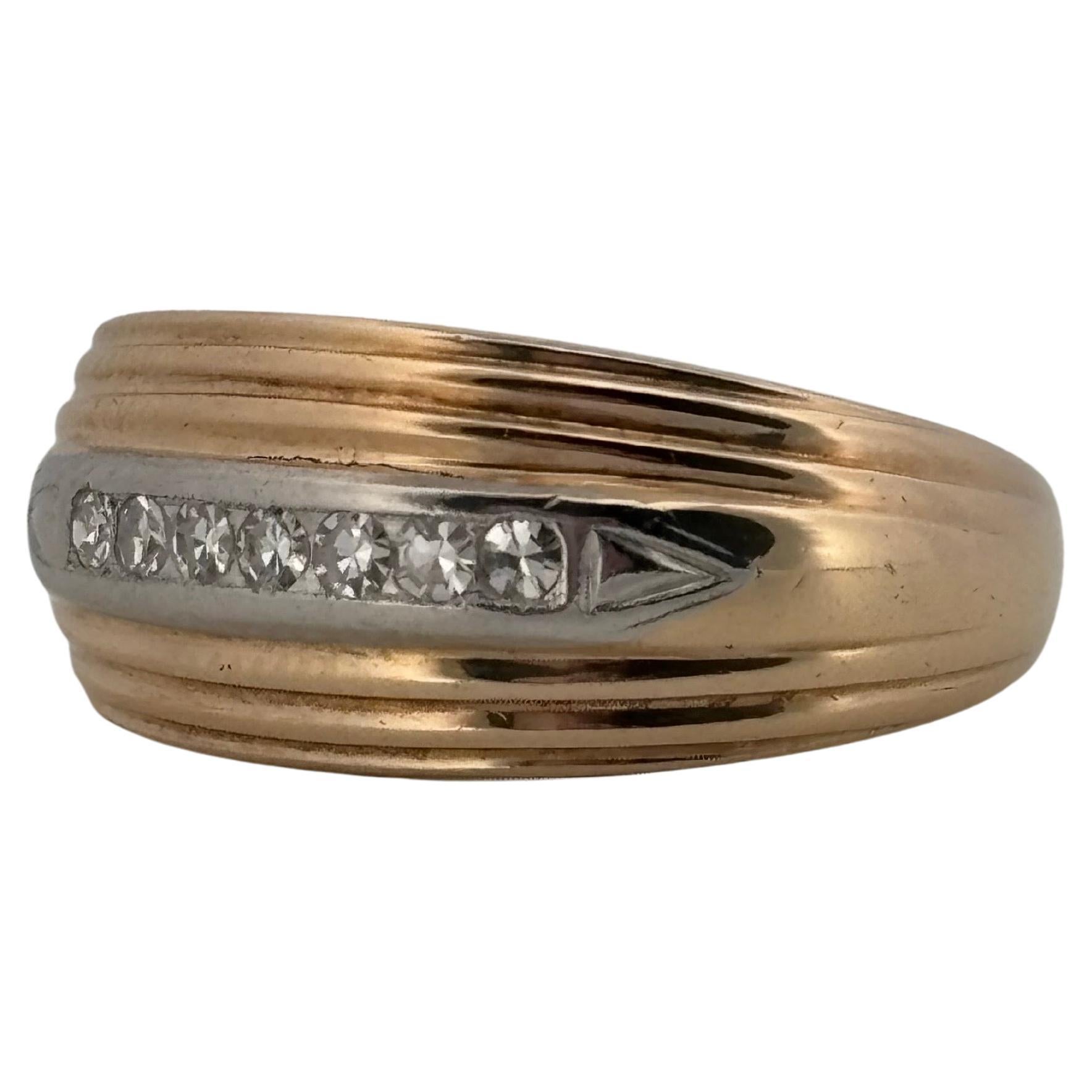 Taglio rotondo Anello nuziale in platino con diamante da 0,25 carati in oro giallo 14K in vendita