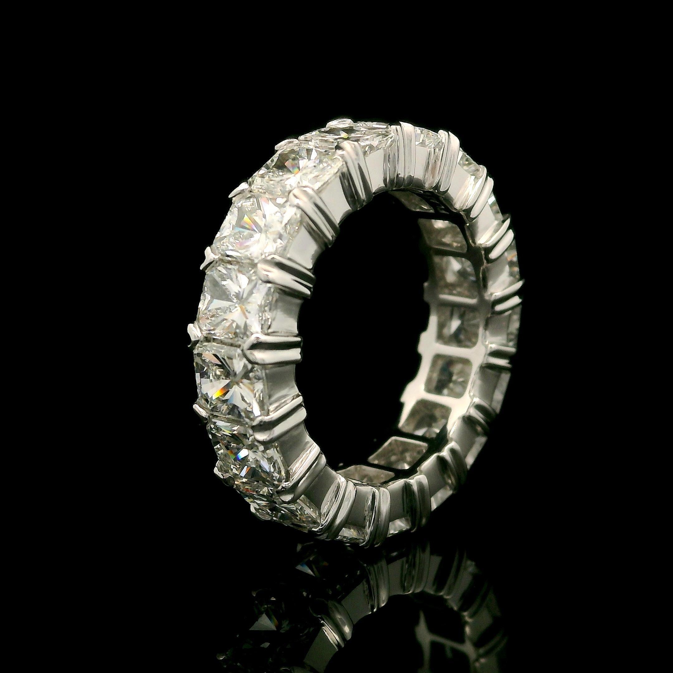 Platinum Top Quality 6.12ctw Radiant Cut Large VVS E Diamond Eternity Band Ring In Excellent Condition In Montclair, NJ