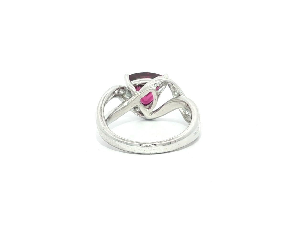 Platin Trillion Cut 2,26ctw Feurige Magenta Turmalin & Diamant Cocktail Ring im Angebot 10