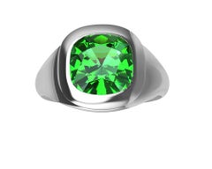 Platinum 2.39 Carats Tsavorite Sculpture Ring
