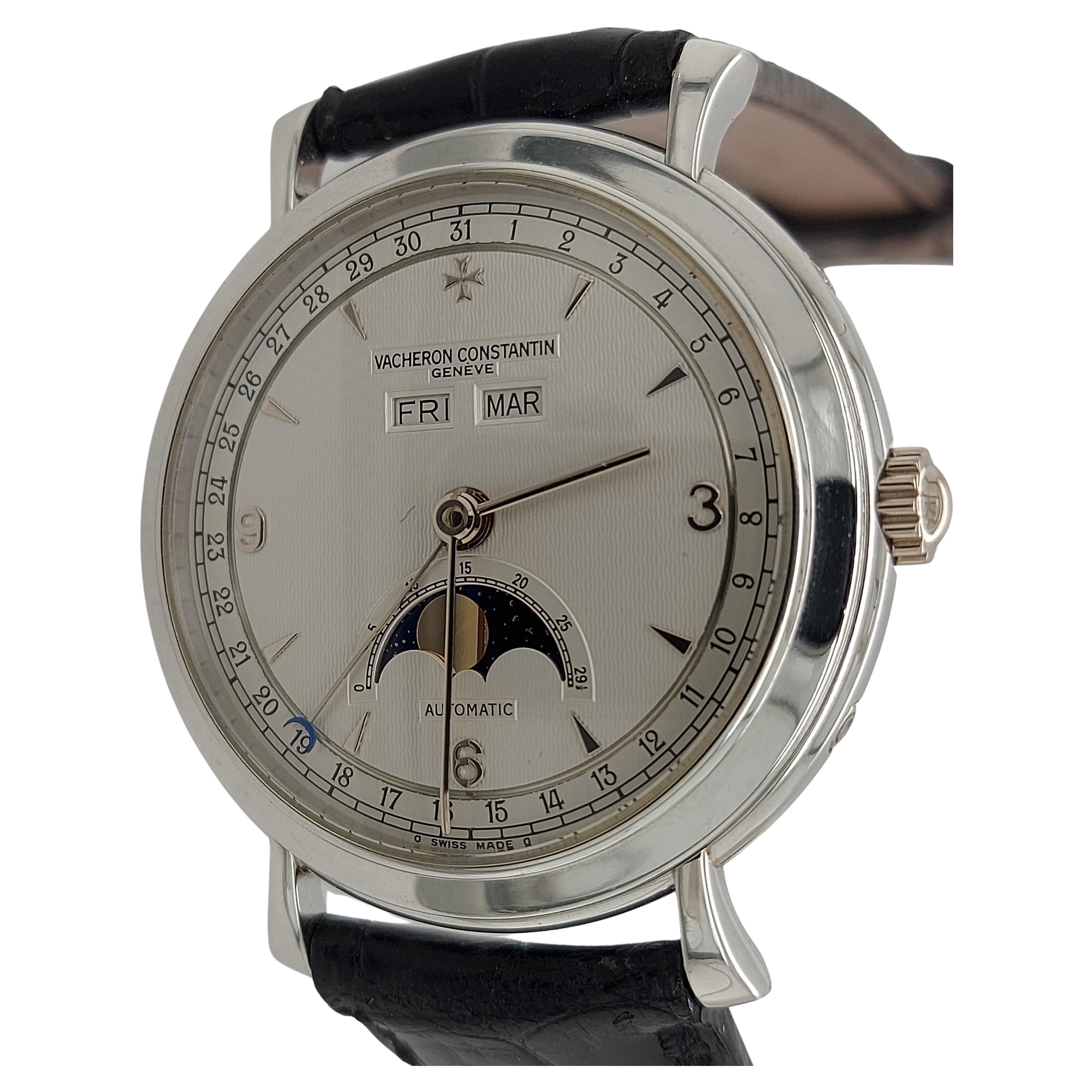 Platinum Like New Vacheron Constantin Platinum Automatic Annual calendar

Movement: Automatic Caliber 1126

Functions: Hours, minutes, seconds, complete calendar (date, day, month, moon phases).

Case: Platinum, diameter 36.2 mm, thickness 10mm,
