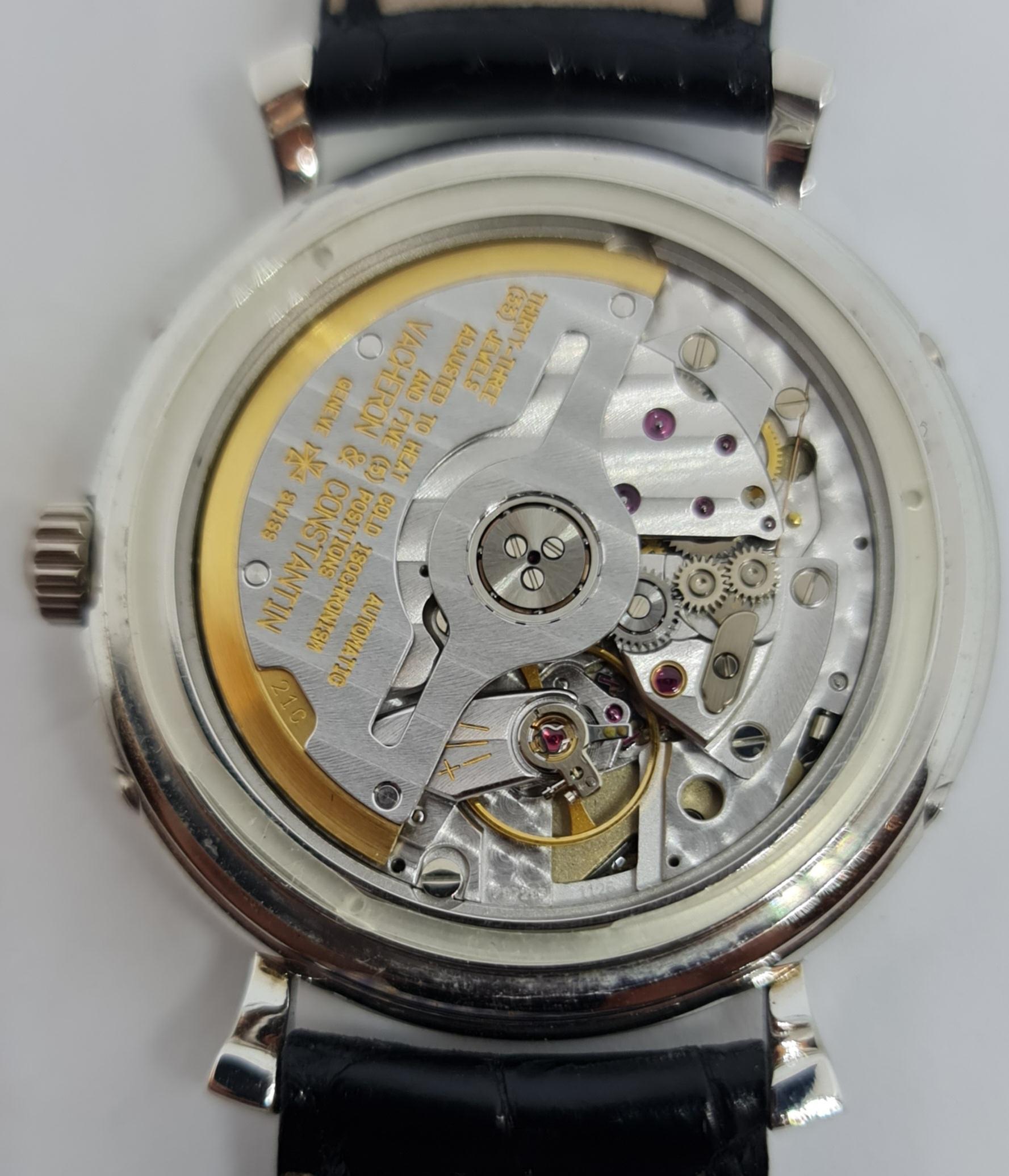 Platinum Vacheron Constantin Automatic Annual Calendar Ref.47050 In Excellent Condition For Sale In Antwerp, BE