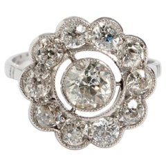 Diamant-Cluster-Ring mit viktorianischem Schliff aus Platin. Est 2,00ct, i/j si2. Um 1890.