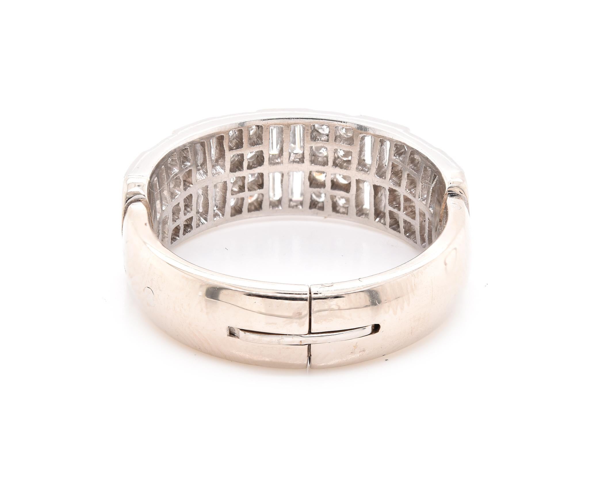 Platinum Vintage Art Deco Style Round and Baguette Diamond Band In Excellent Condition In Scottsdale, AZ