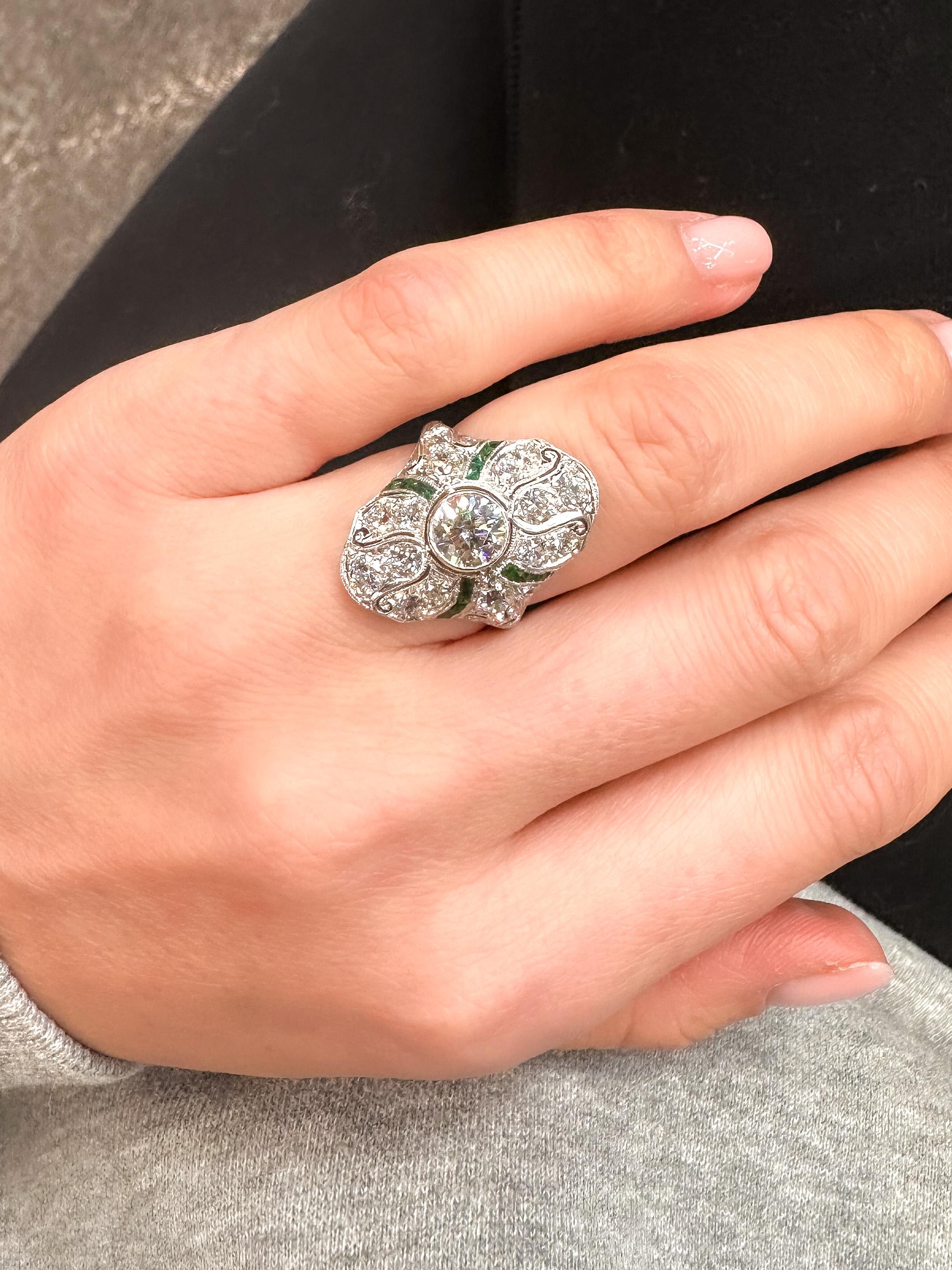 Platinum Vintage Art Deco Round Cut Diamond Engagement Ring 3