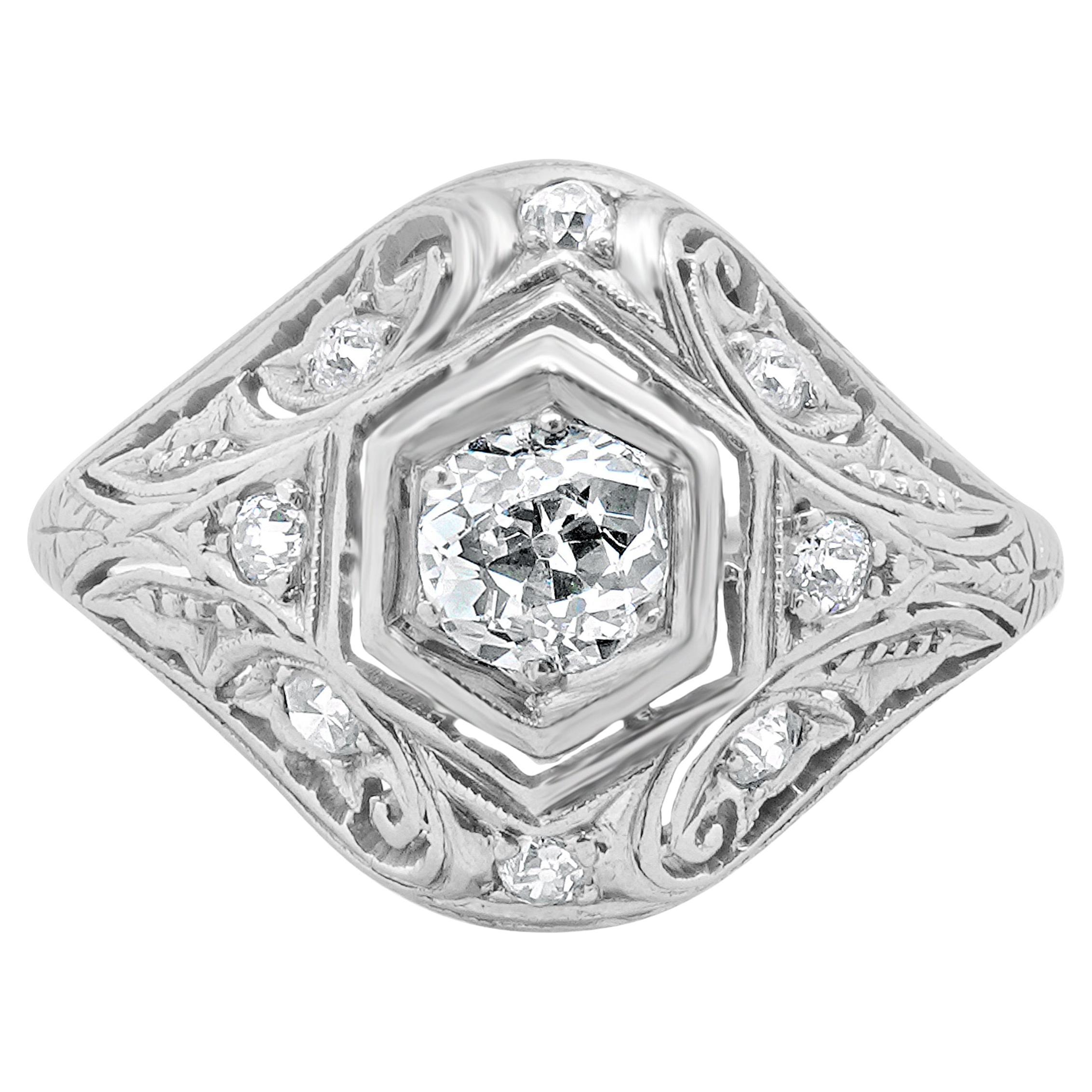 Platinum Vintage Diamond Engagement Ring im Angebot