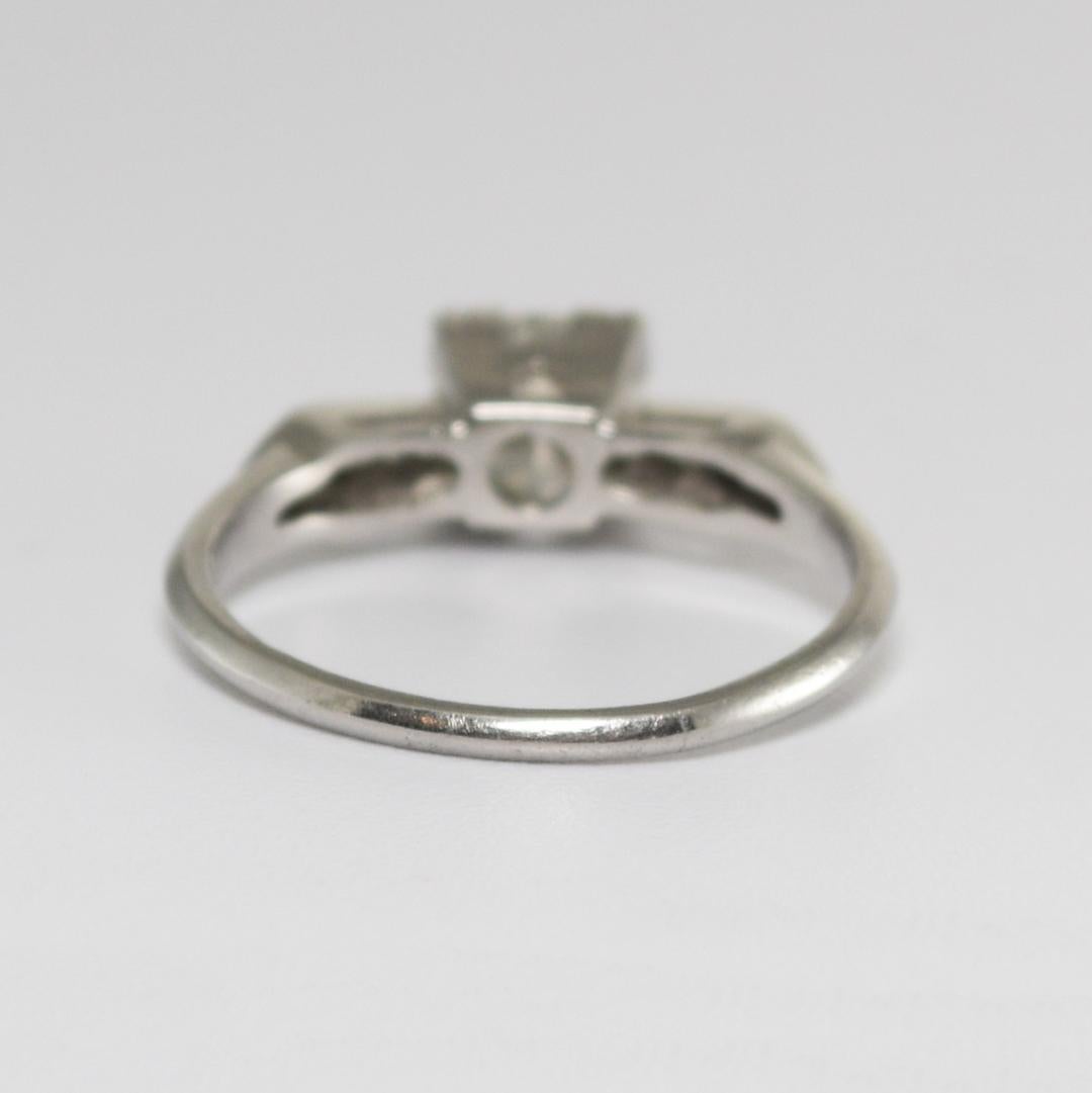 Platin Vintage Diamant Solitär Ring 0,63 Karat Platin im Zustand „Hervorragend“ in Laguna Beach, CA