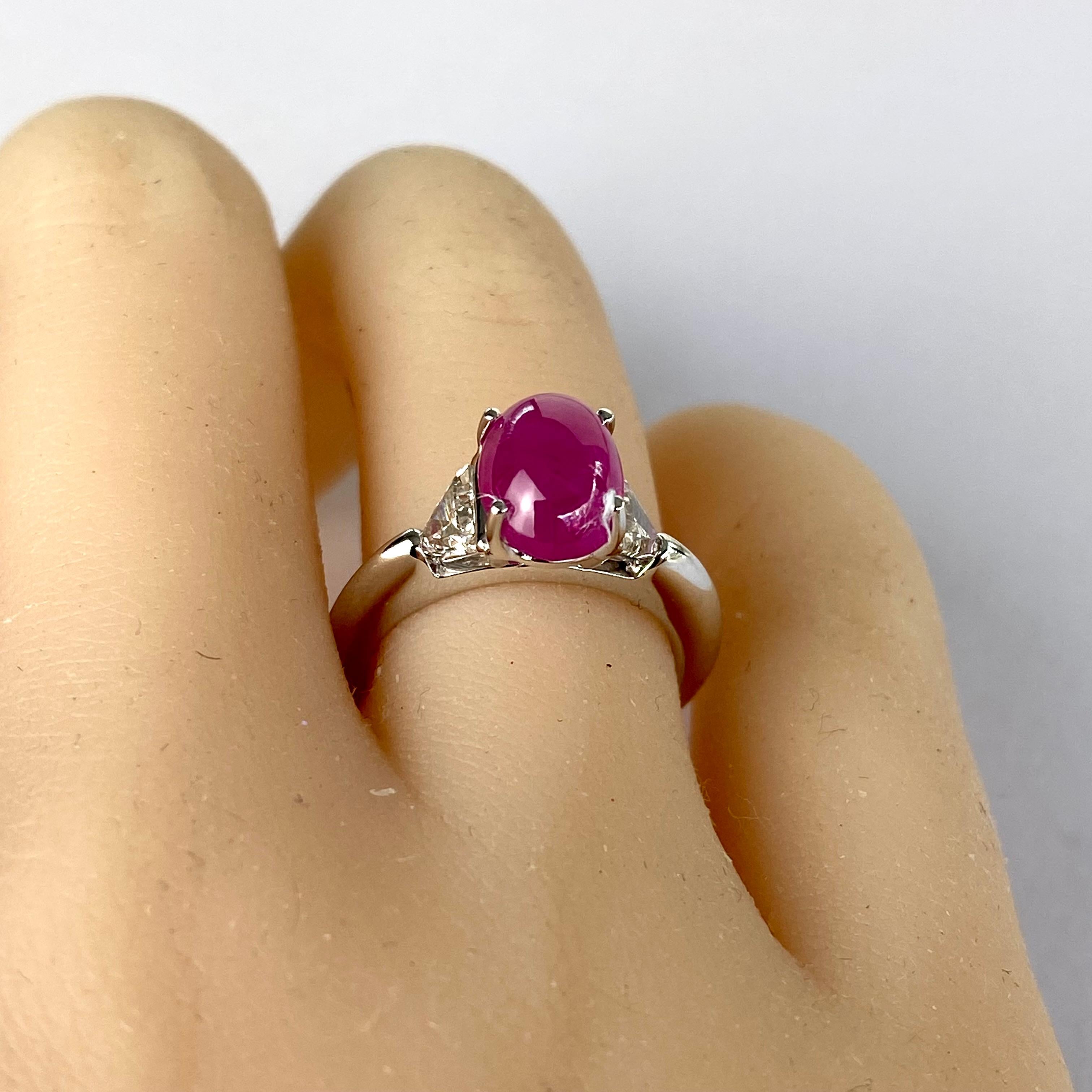 Platinum Vintage Engagement Ring Triangle Diamond Cabochon Burma Ruby 4.10 Carat For Sale 1